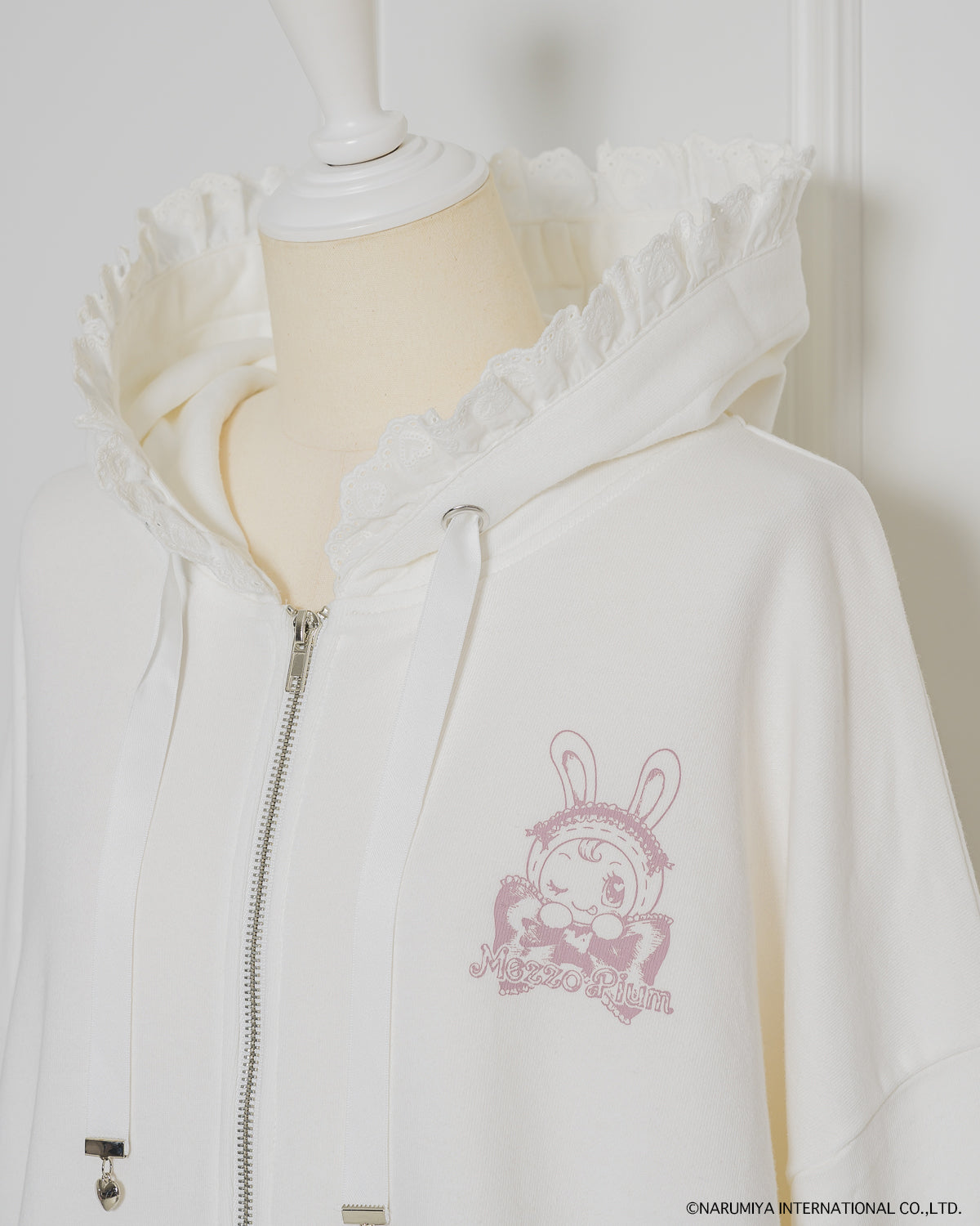 pium×Mezzo Piano ベリエちゃんコットンフリルパーカー