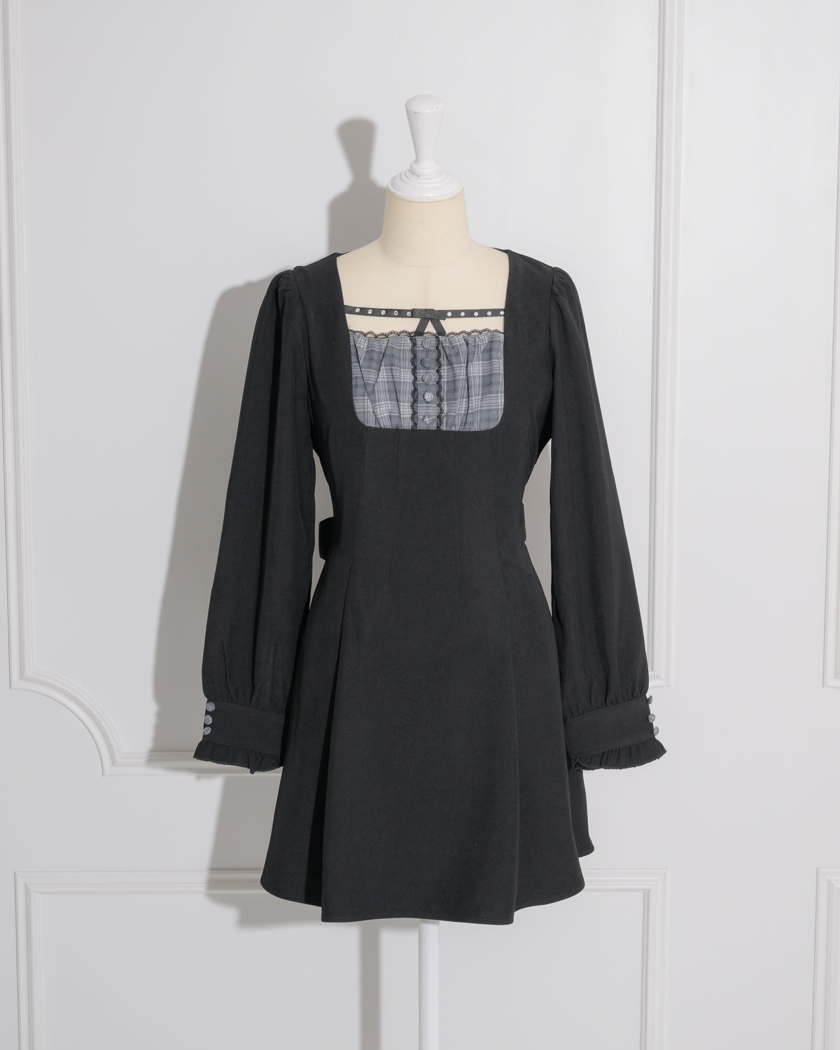 カラー:ブラック