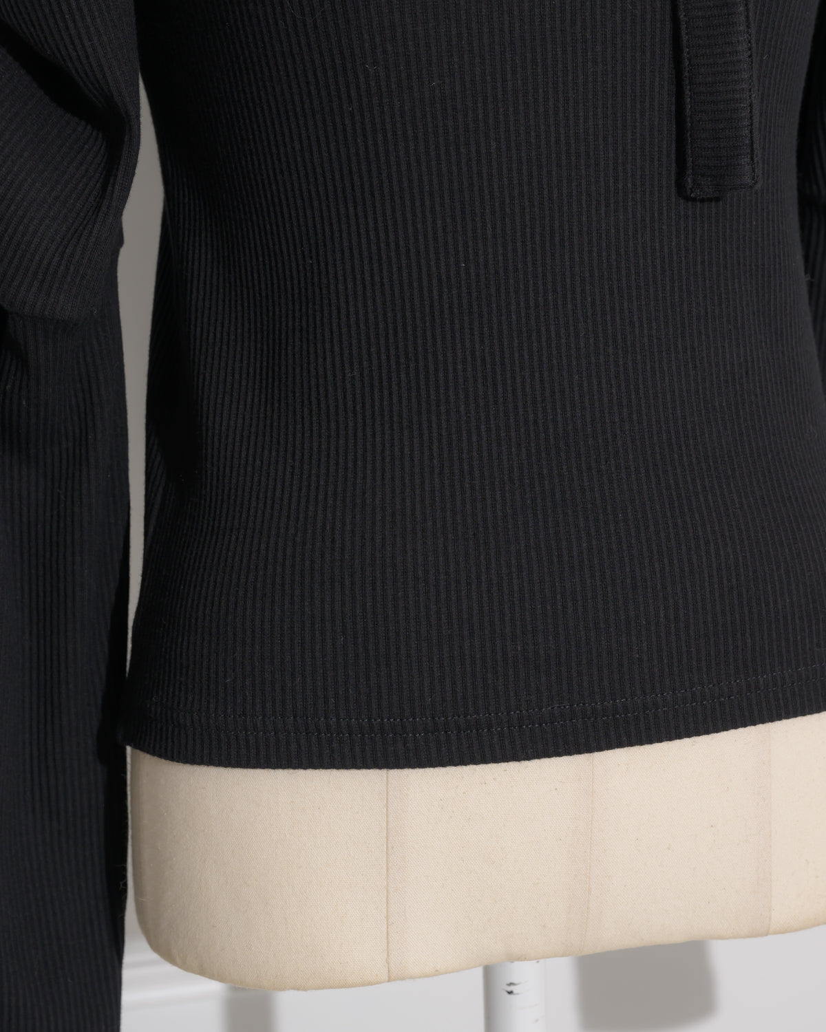 チョーカーベルトフリルカットソー