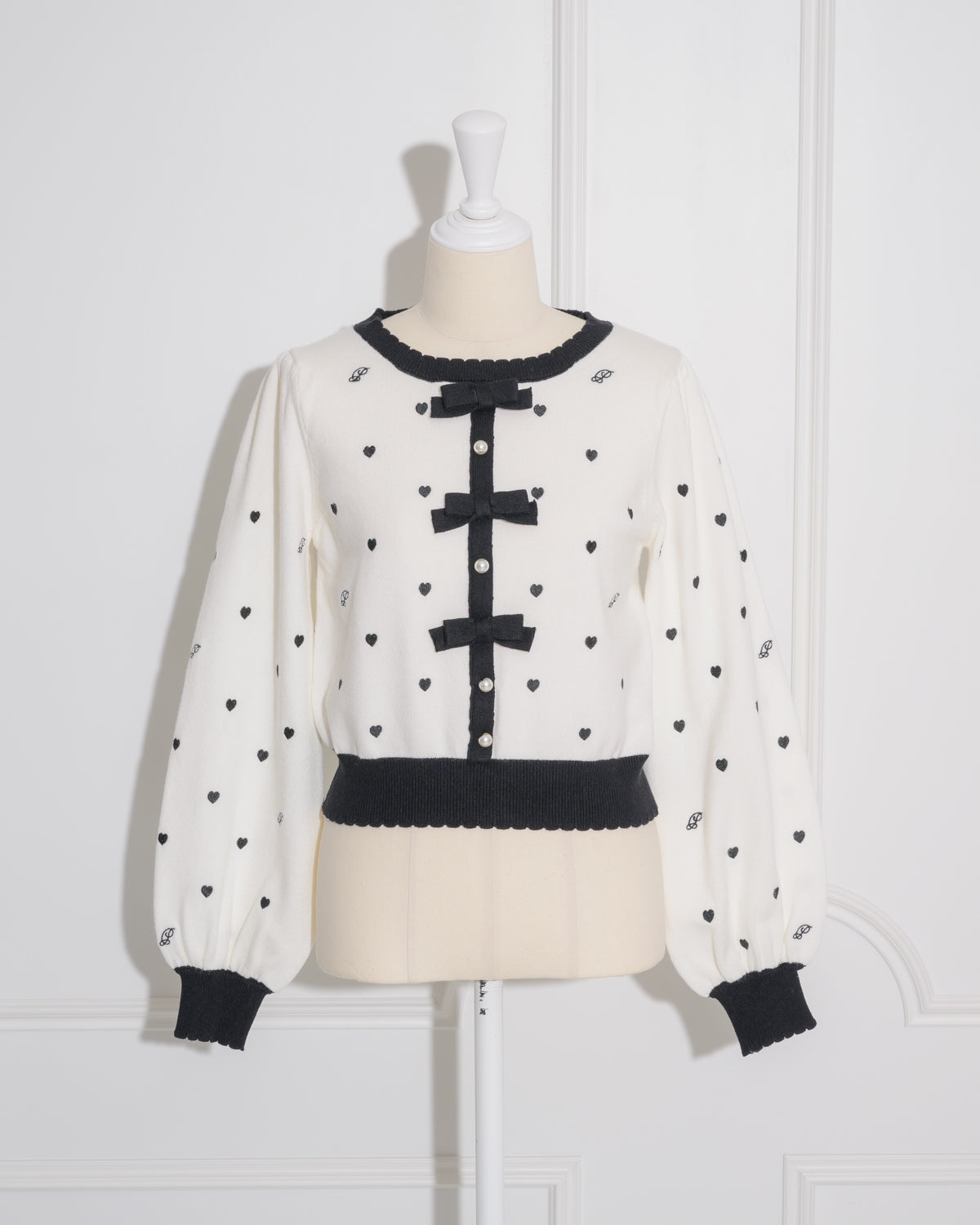 カラー:ホワイト×ブラック