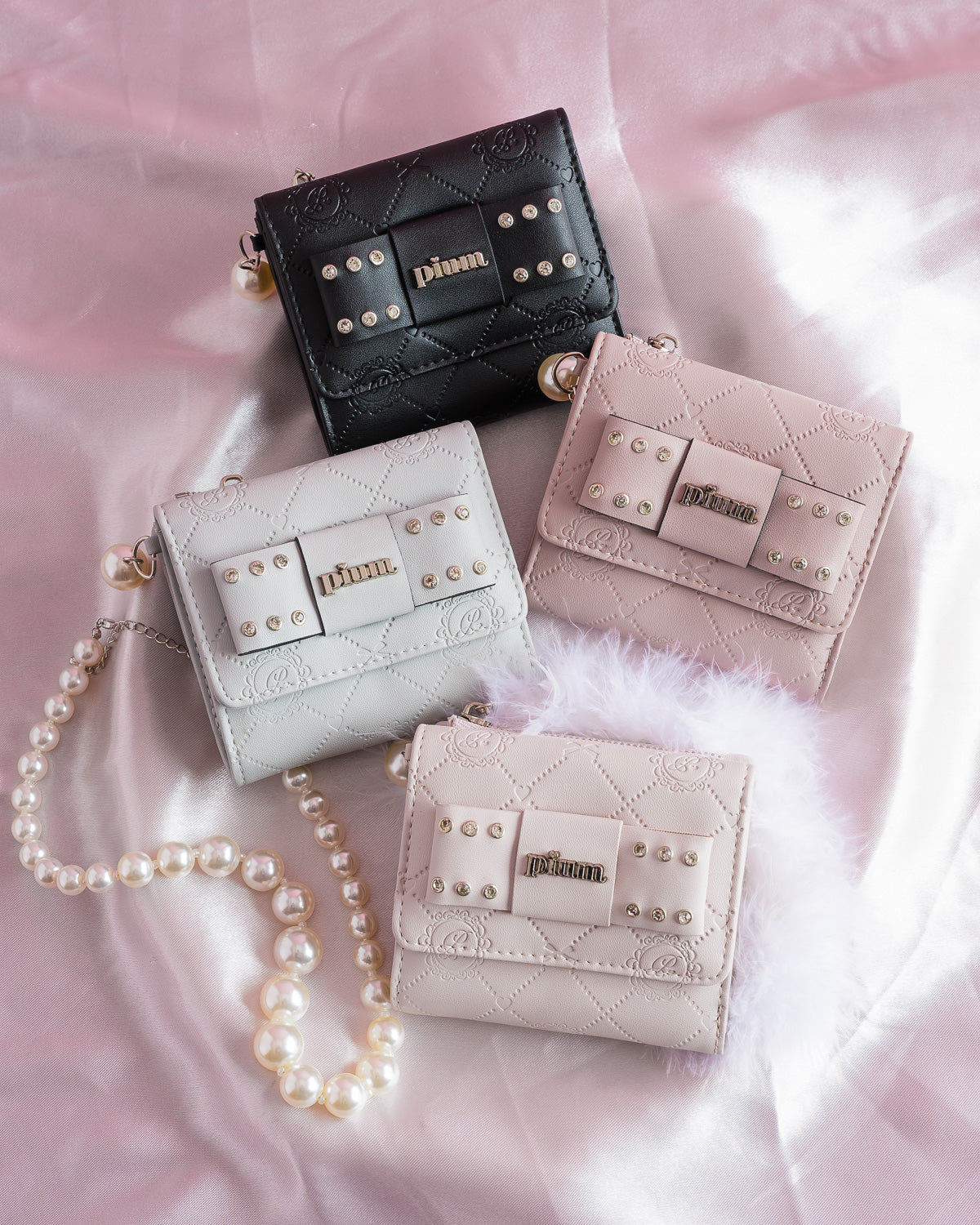 piumモノグラムウォレット