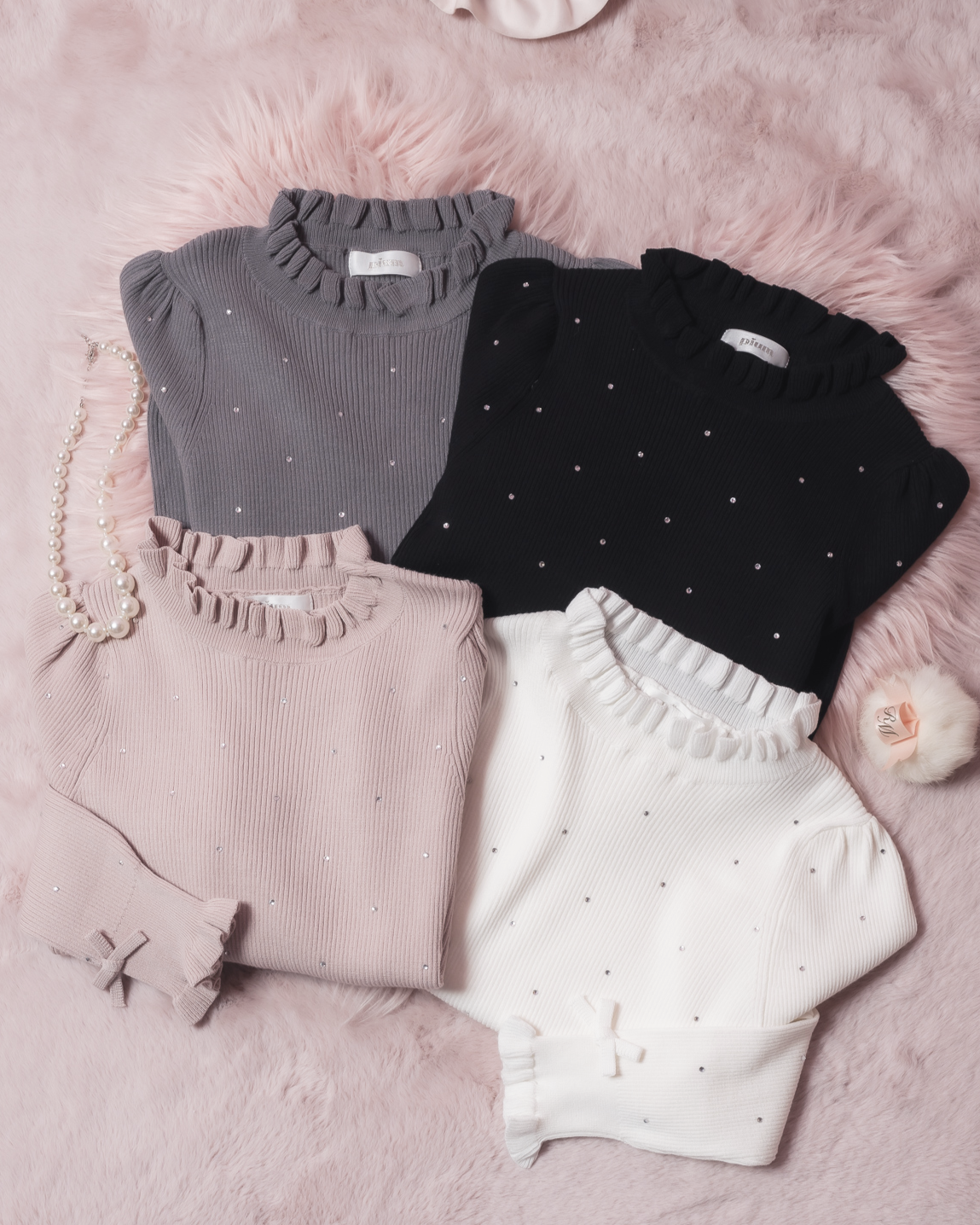 フリルハイネックビジューリブニット