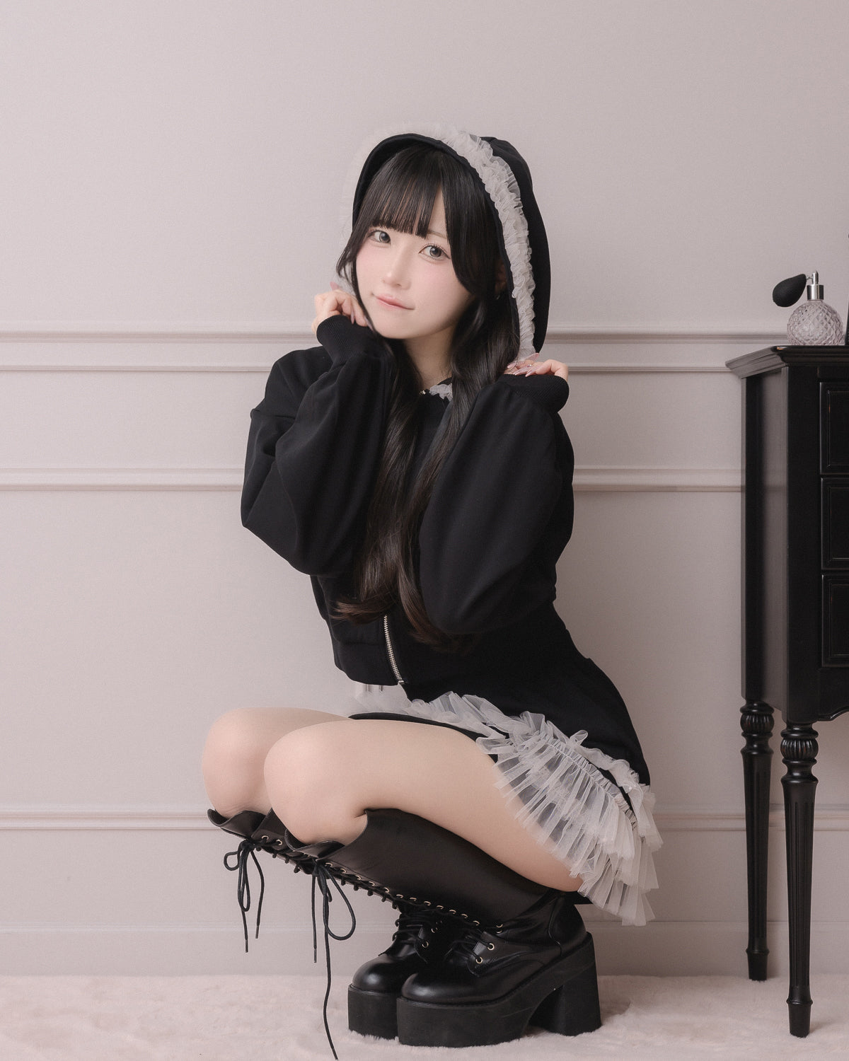 モデル身長：157cm/着用カラー:ブラック