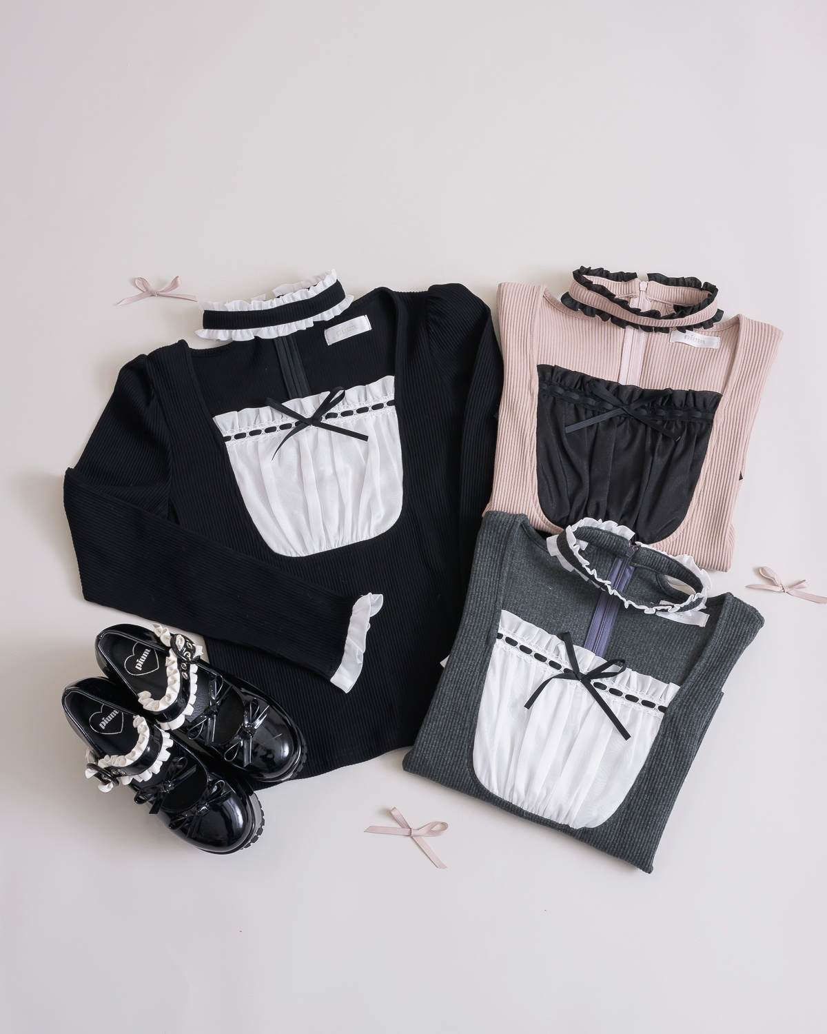 ラウンドフリルチョーカーカットソー