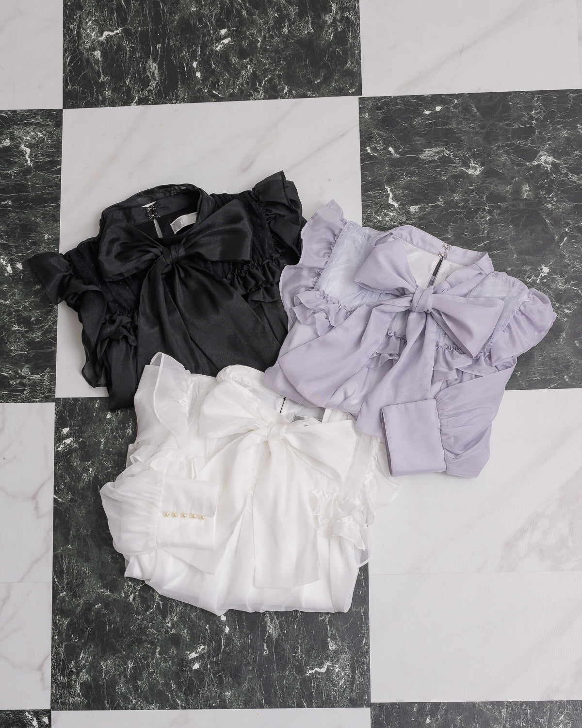 スクエアフリルシアーラメブラウス