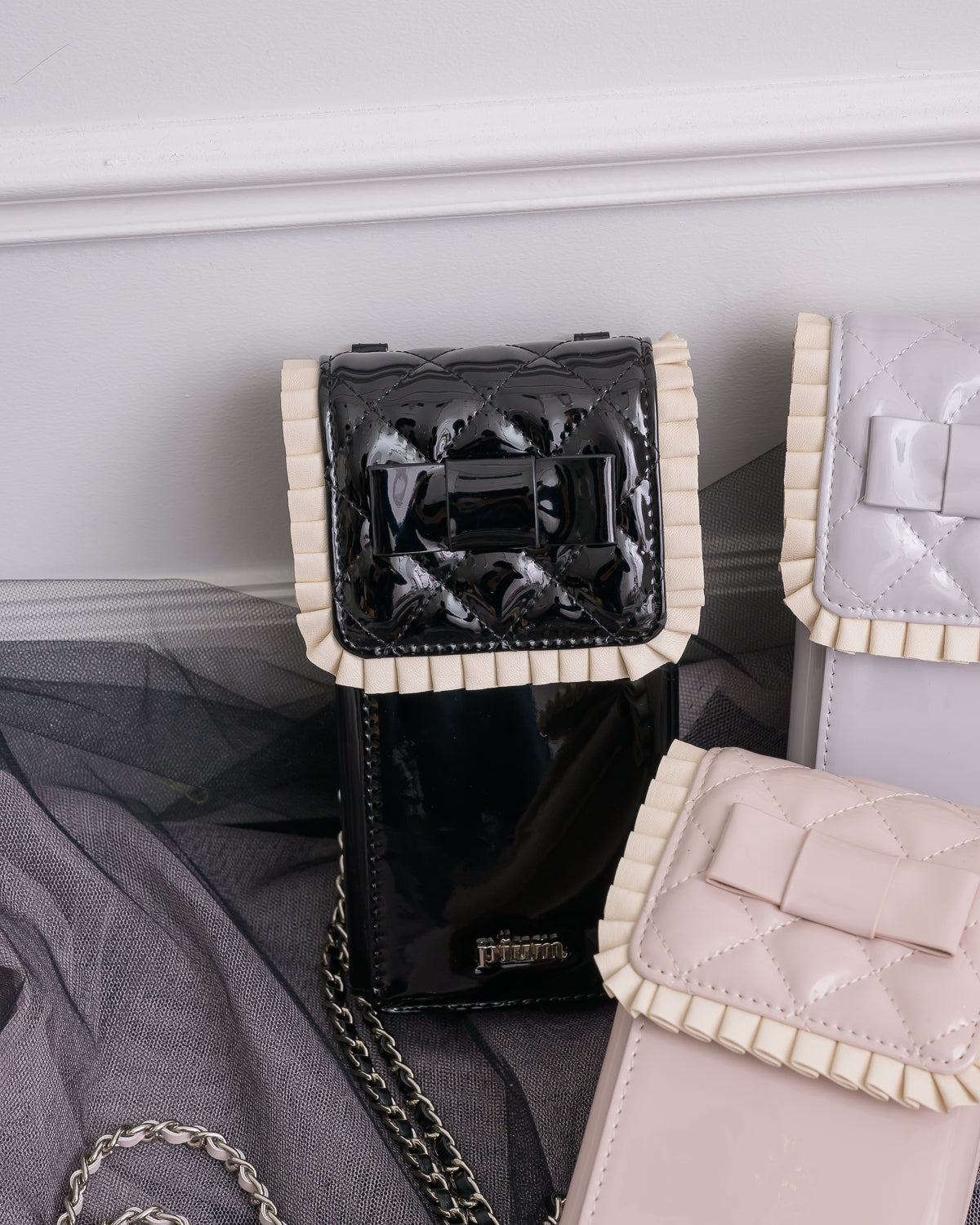 フロントリボンエナメルフォンホルダー