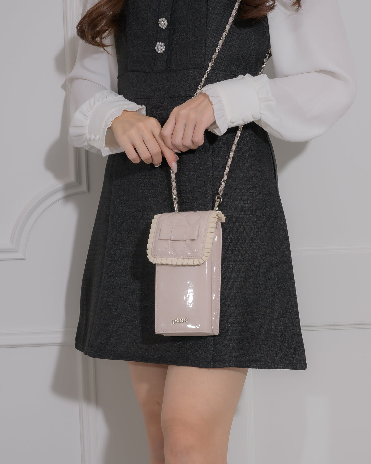 フロントリボンエナメルフォンホルダー