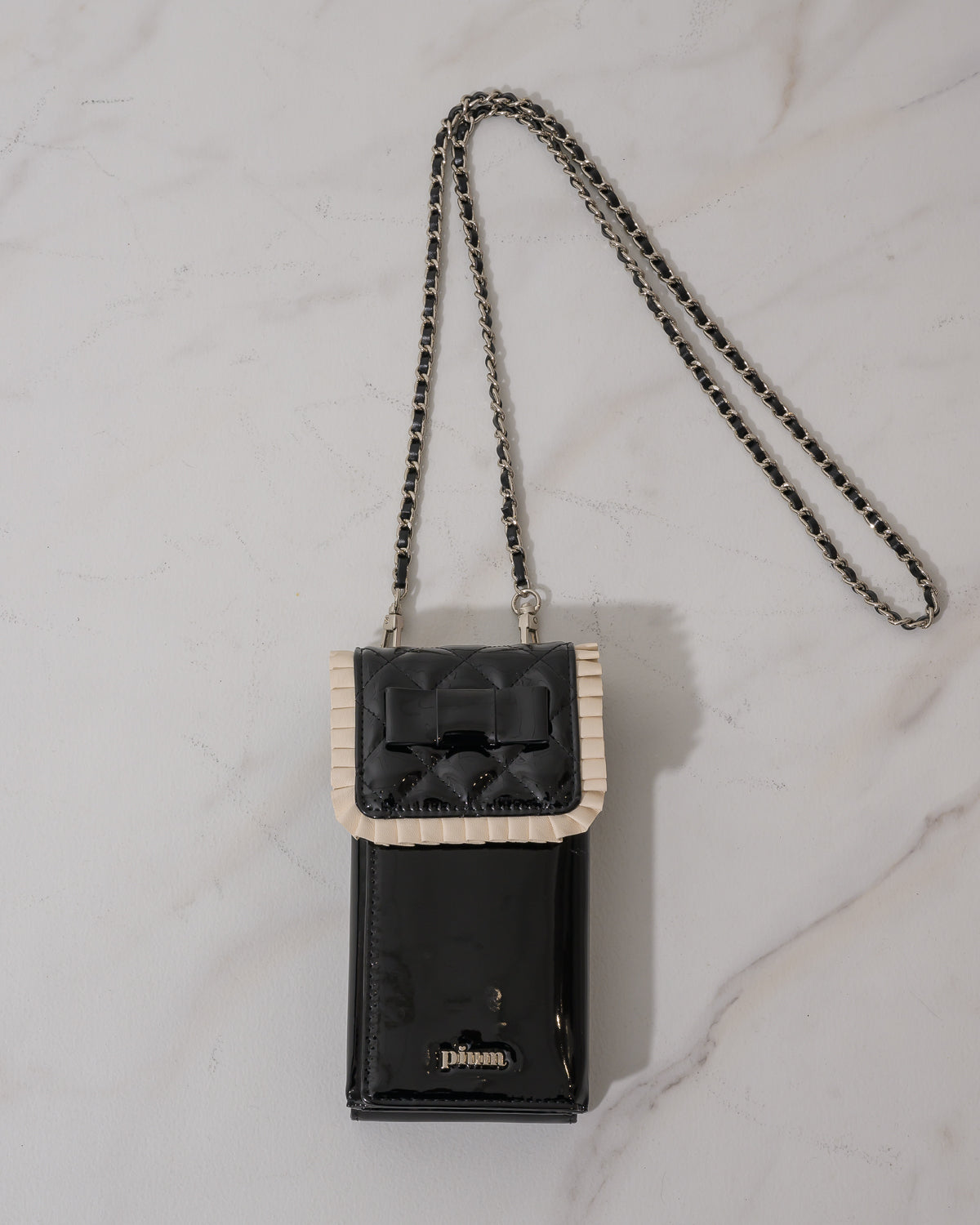 カラー:ブラック