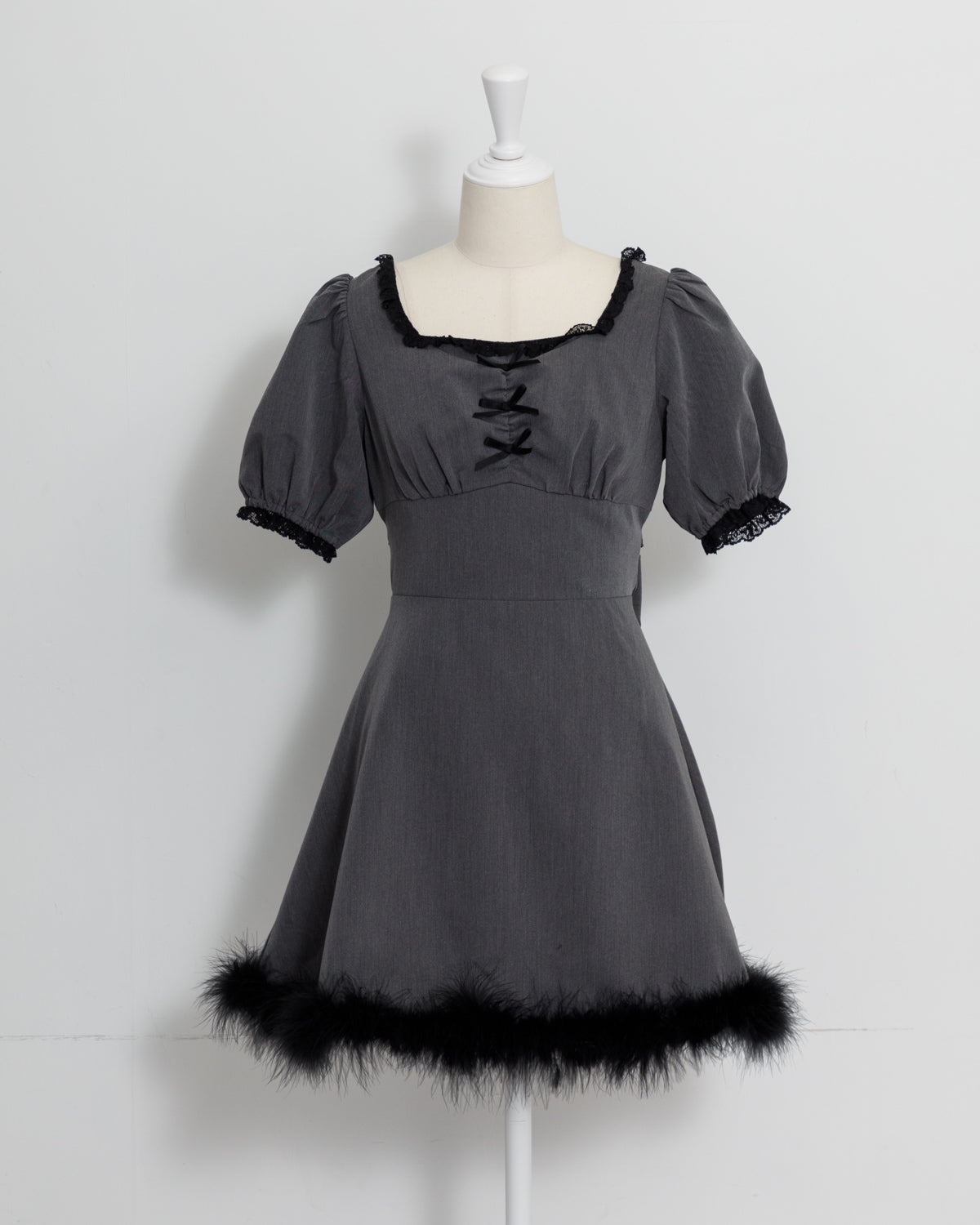 カラー:チャコール