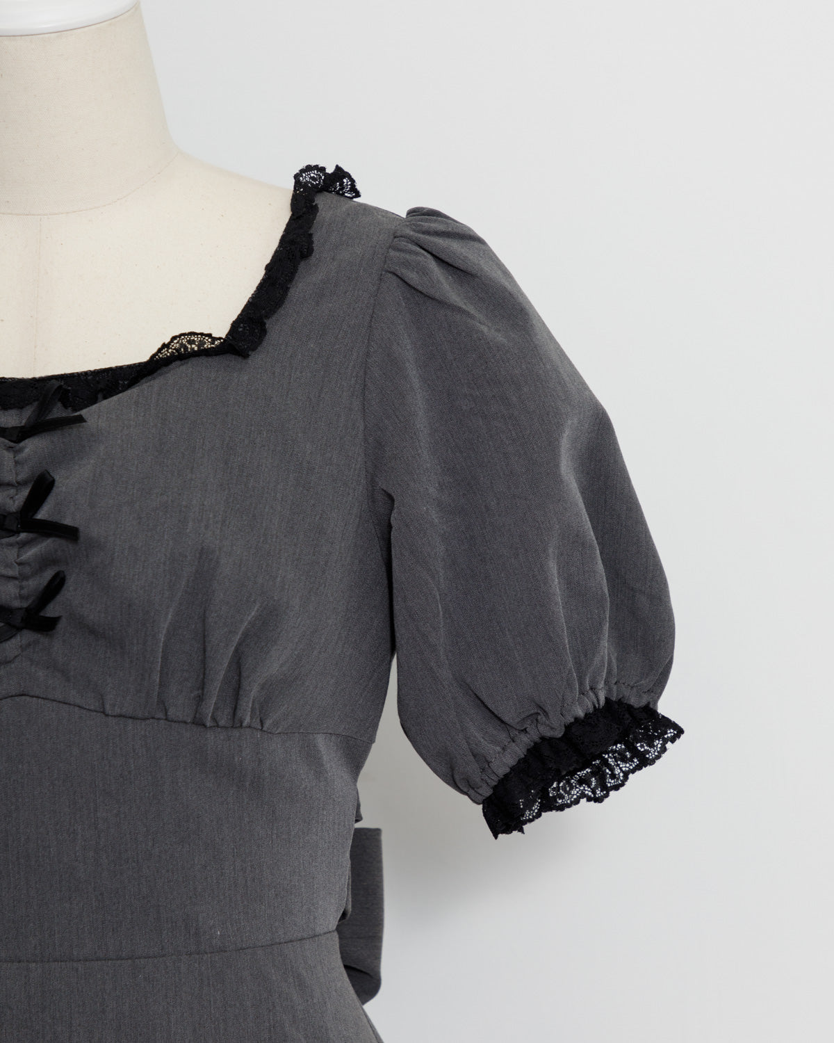 パフスリーブファーワンピース