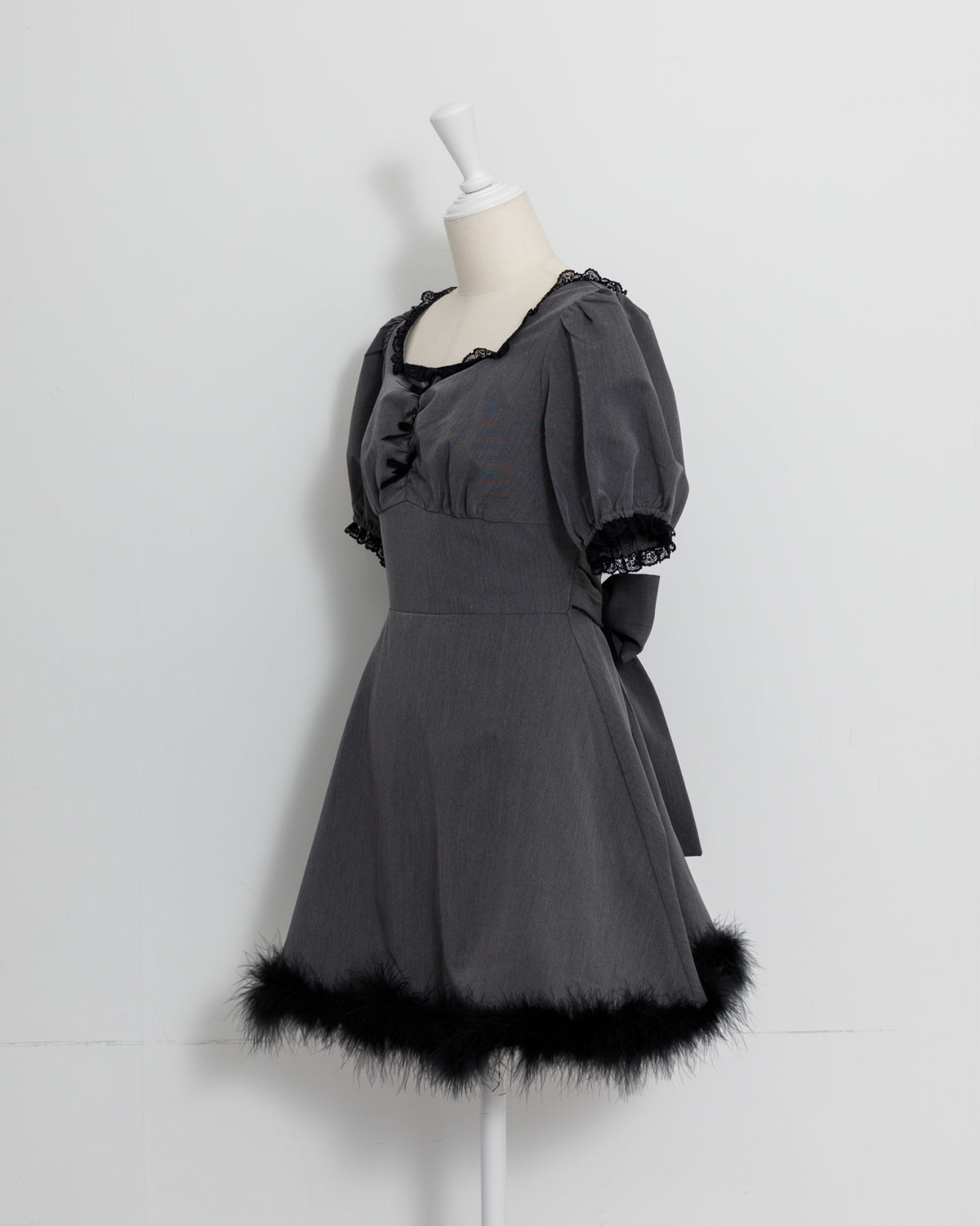 パフスリーブファーワンピース