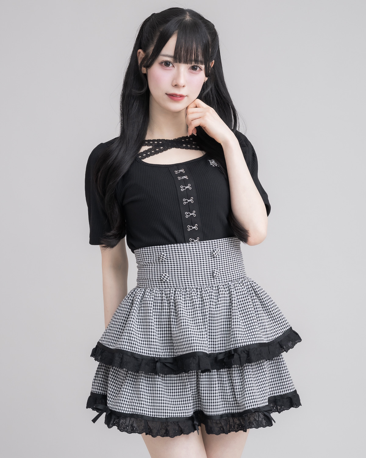 フロントホックリブカットソー