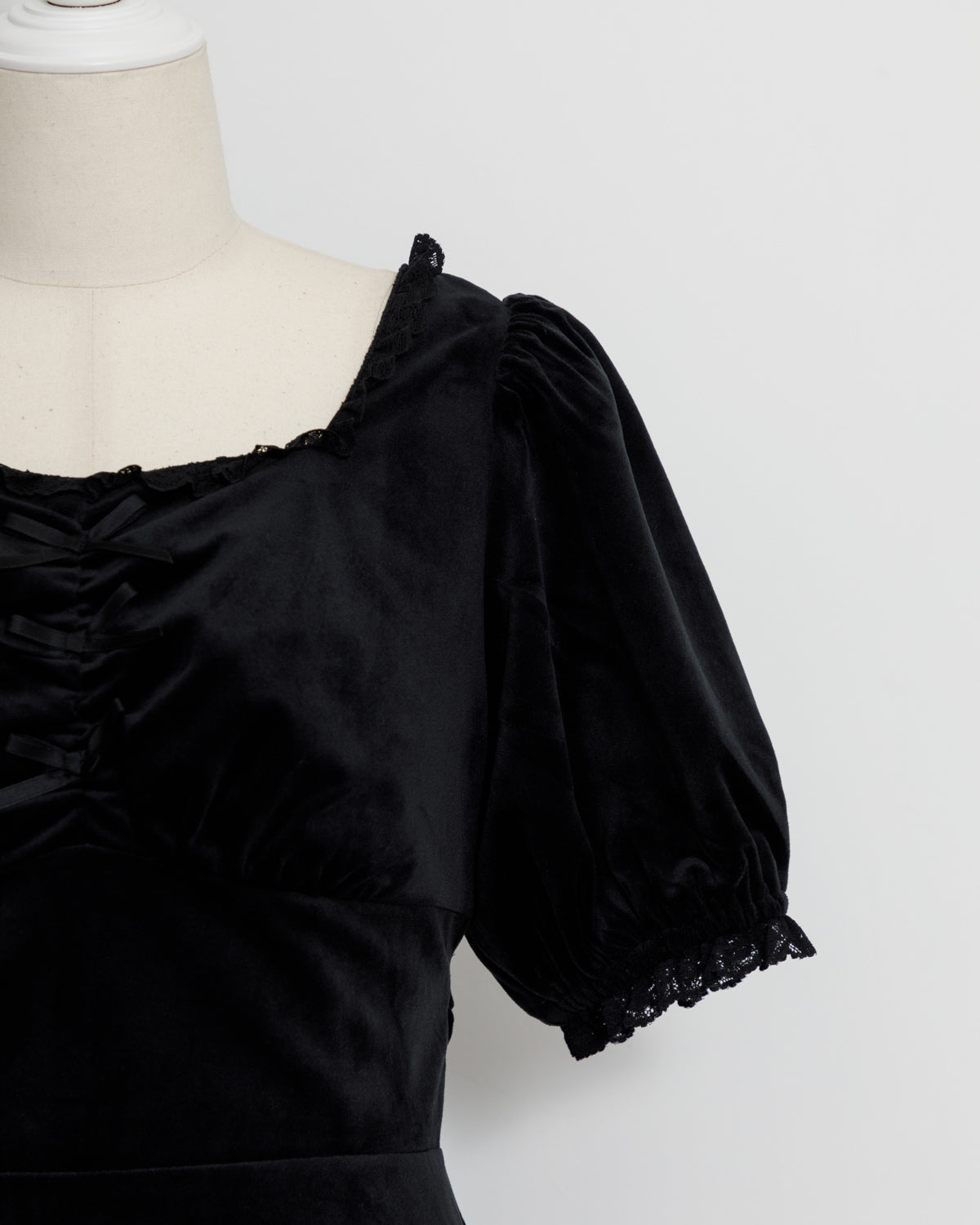 パフスリーブファーワンピース