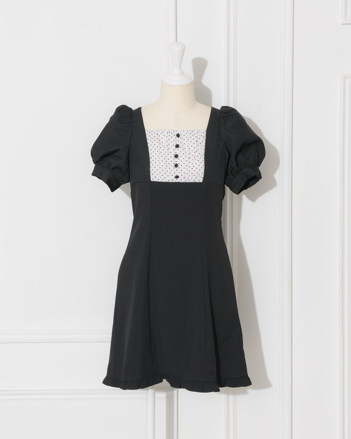 カラー:ブラック