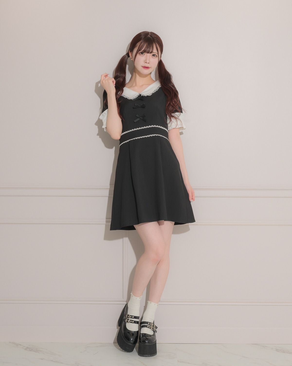 フロントリボン衿付きミニワンピ