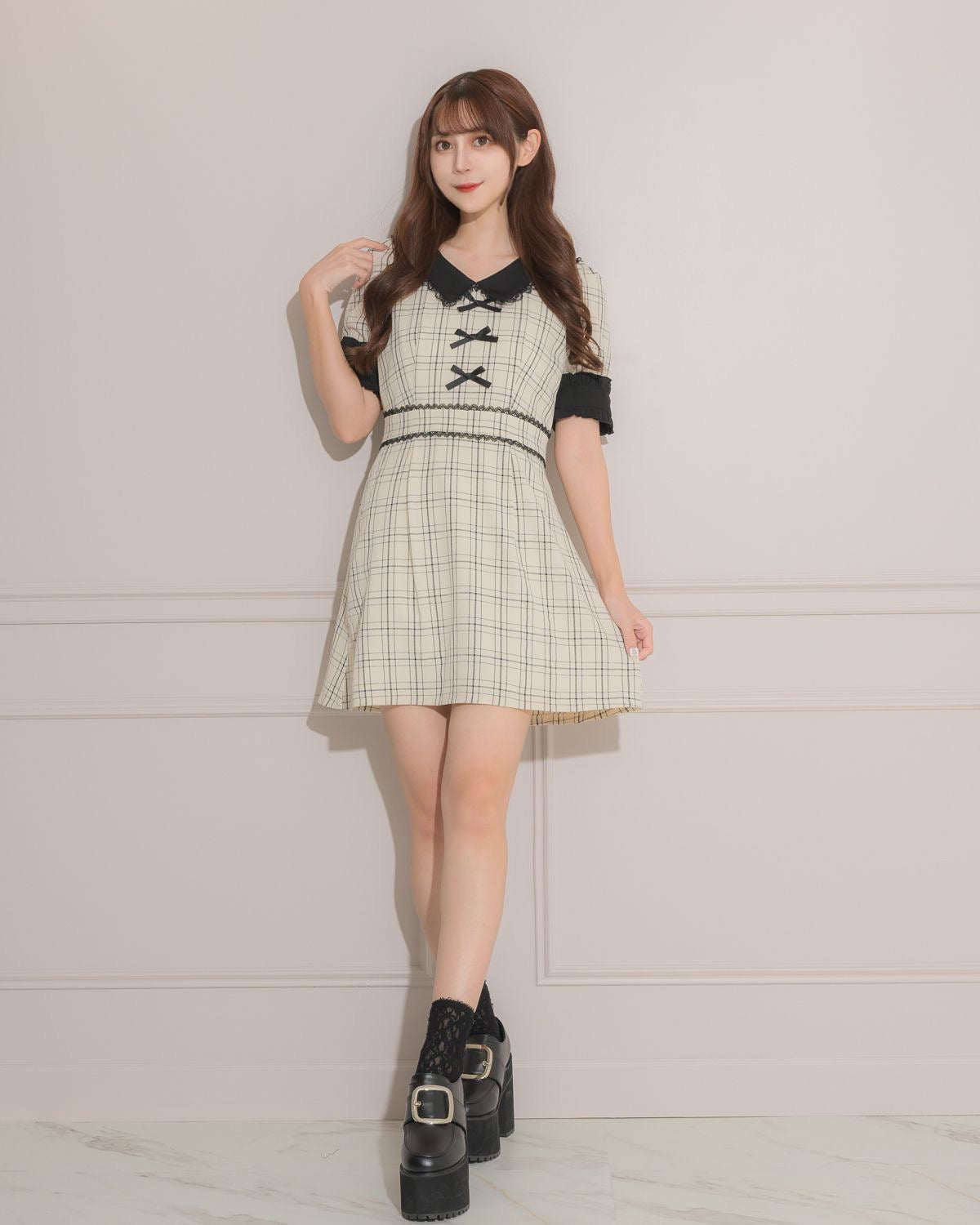 フロントリボン衿付きミニワンピ