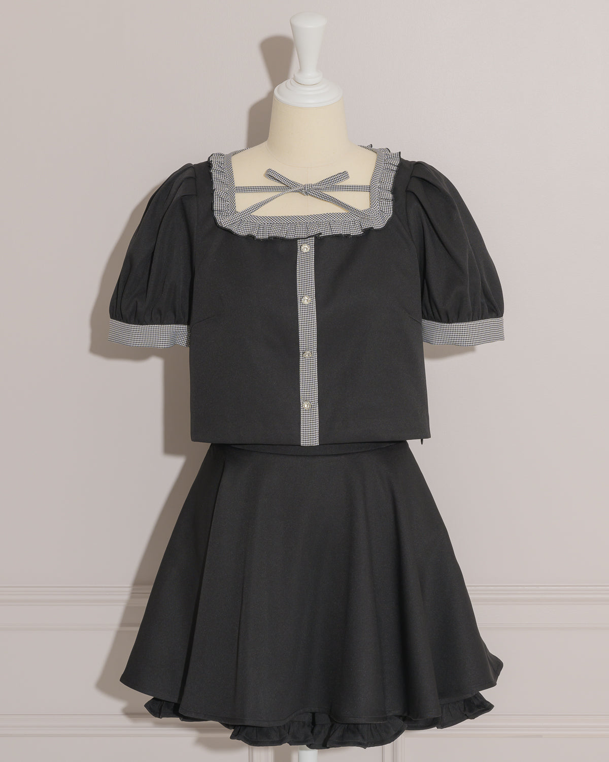 バイカラーフロントリボントップス