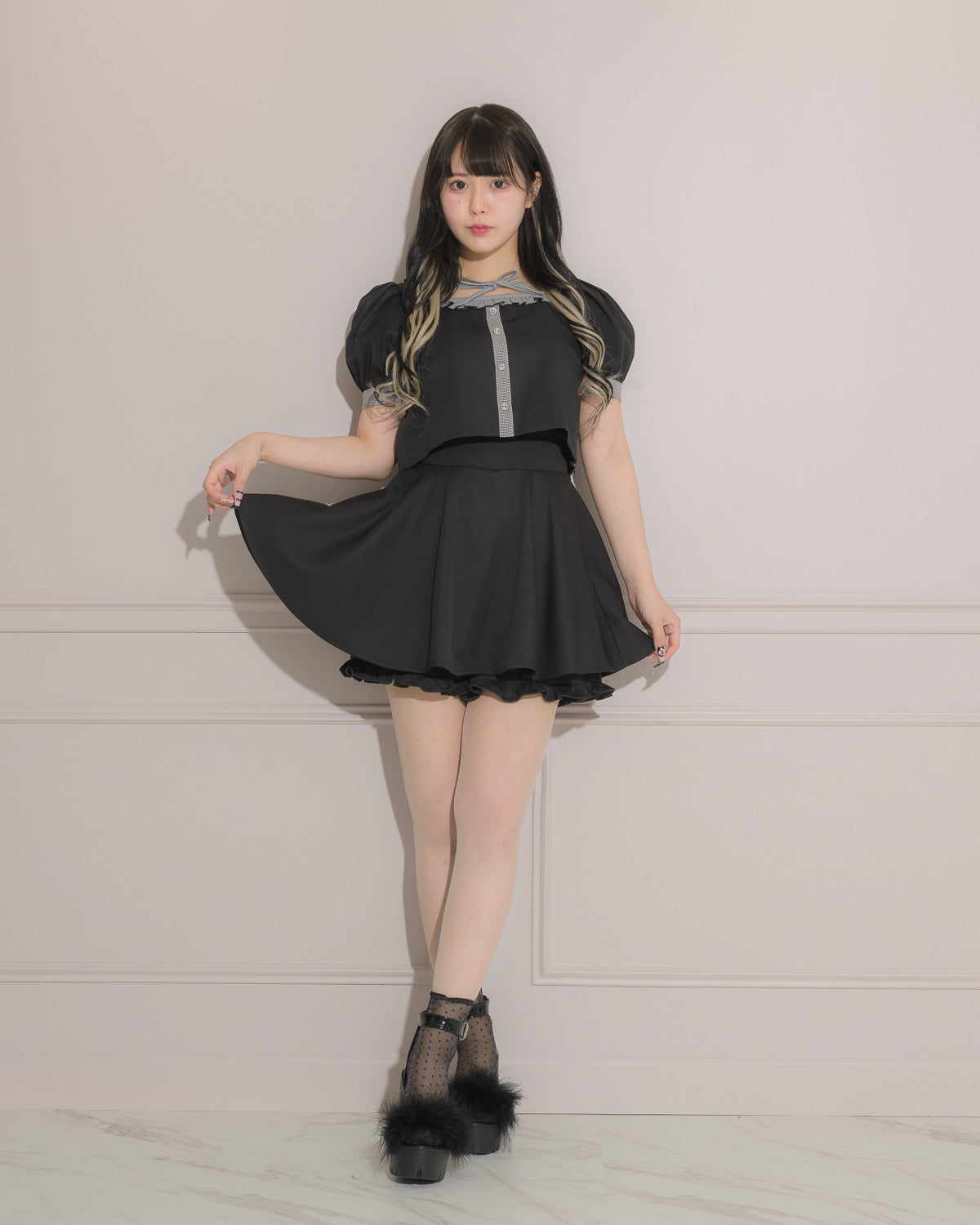 ボリュームフレアフリルスカパン