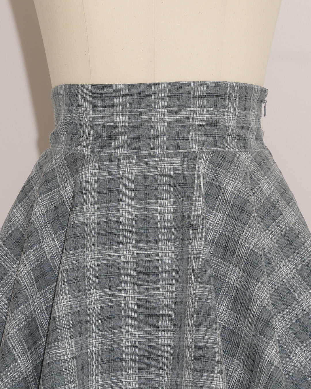 ボリュームフレアフリルスカパン