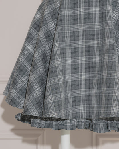 ボリュームフレアフリルスカパン