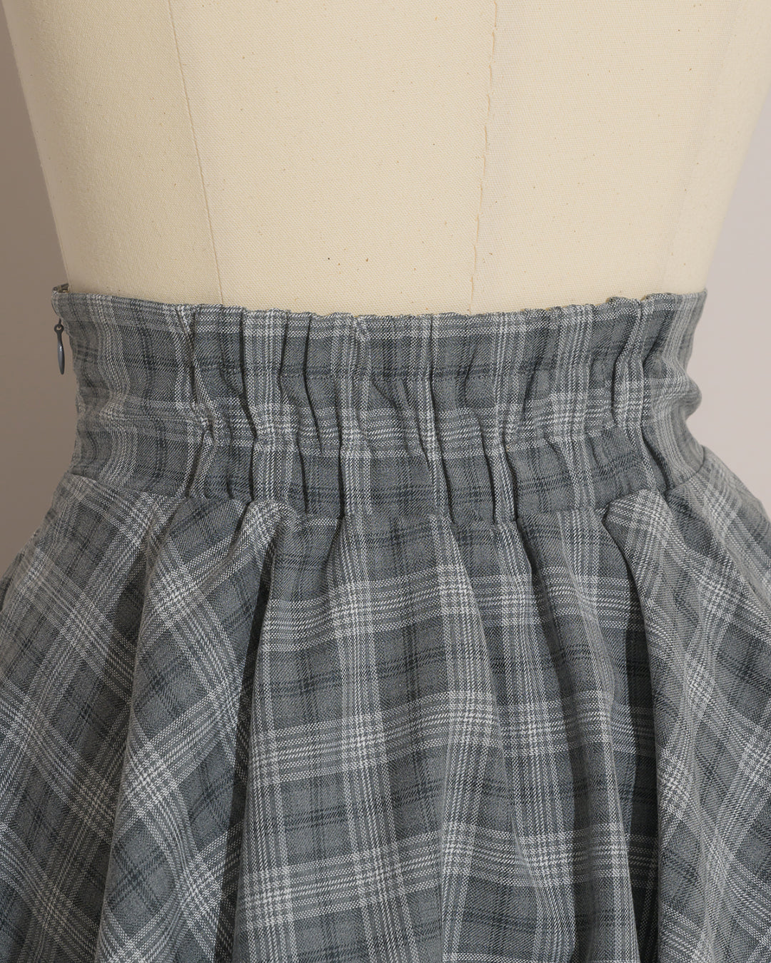 ボリュームフレアフリルスカパン