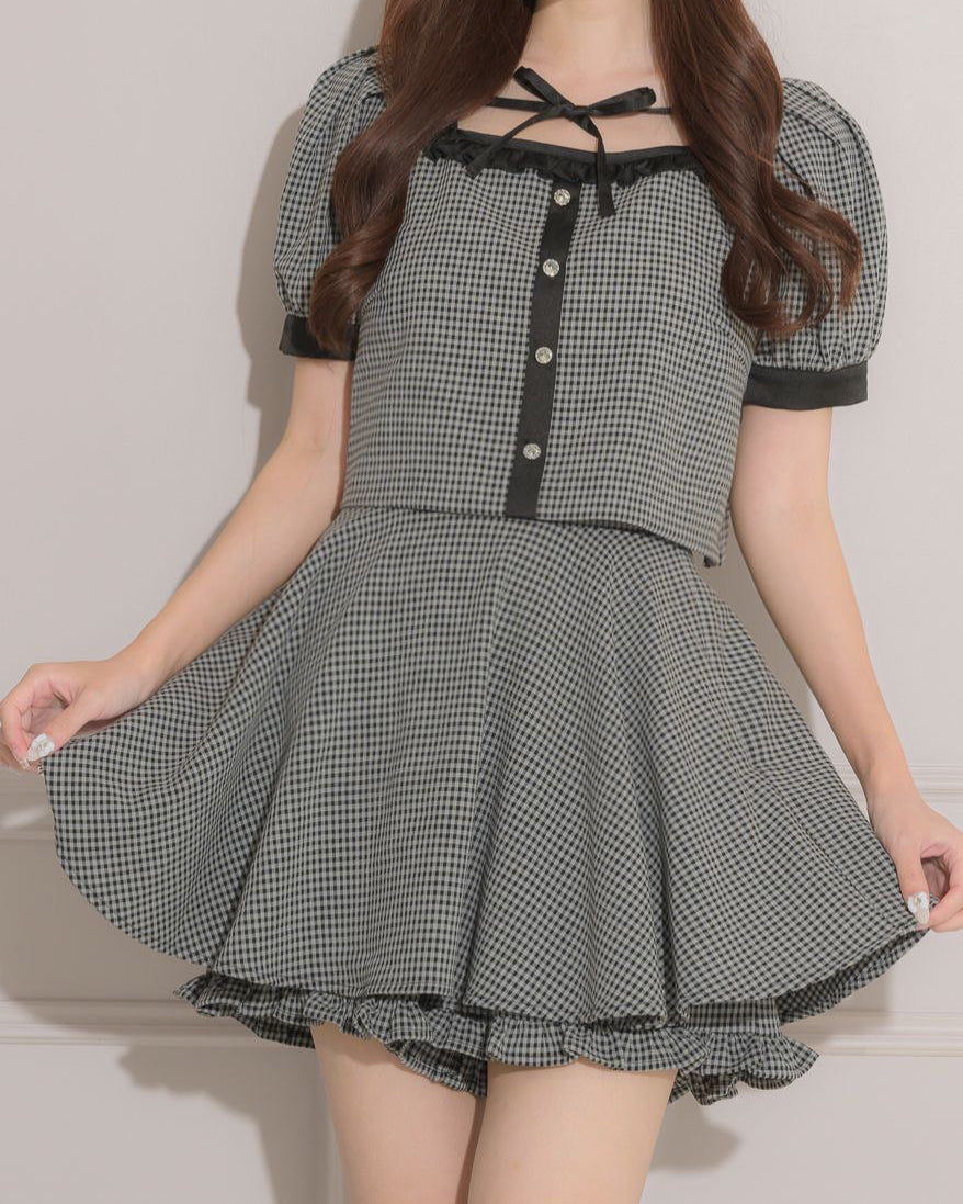 ボリュームフレアフリルスカパン