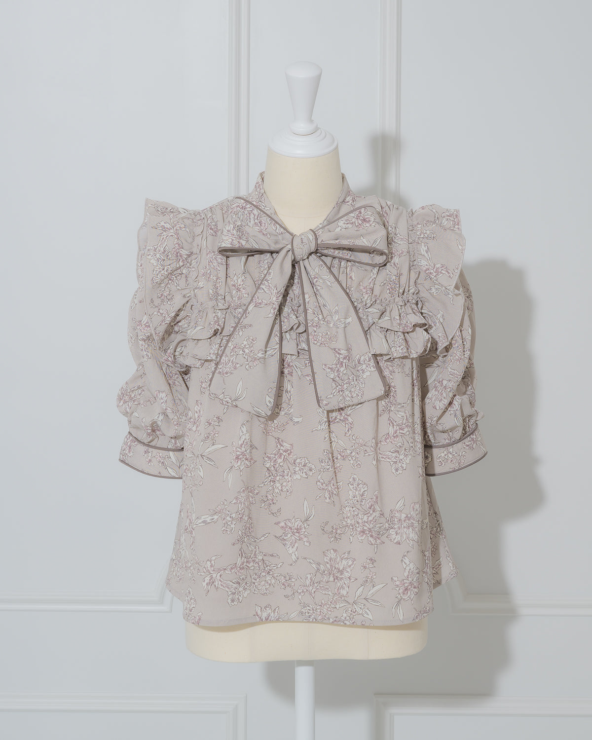 カラー:ピンクベージュ×モカ