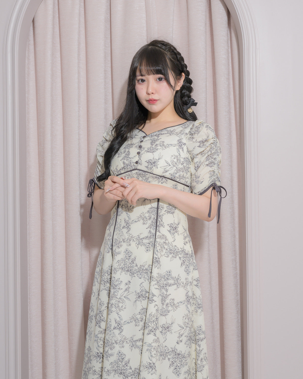 トワルドジュイパイピングロングワンピース