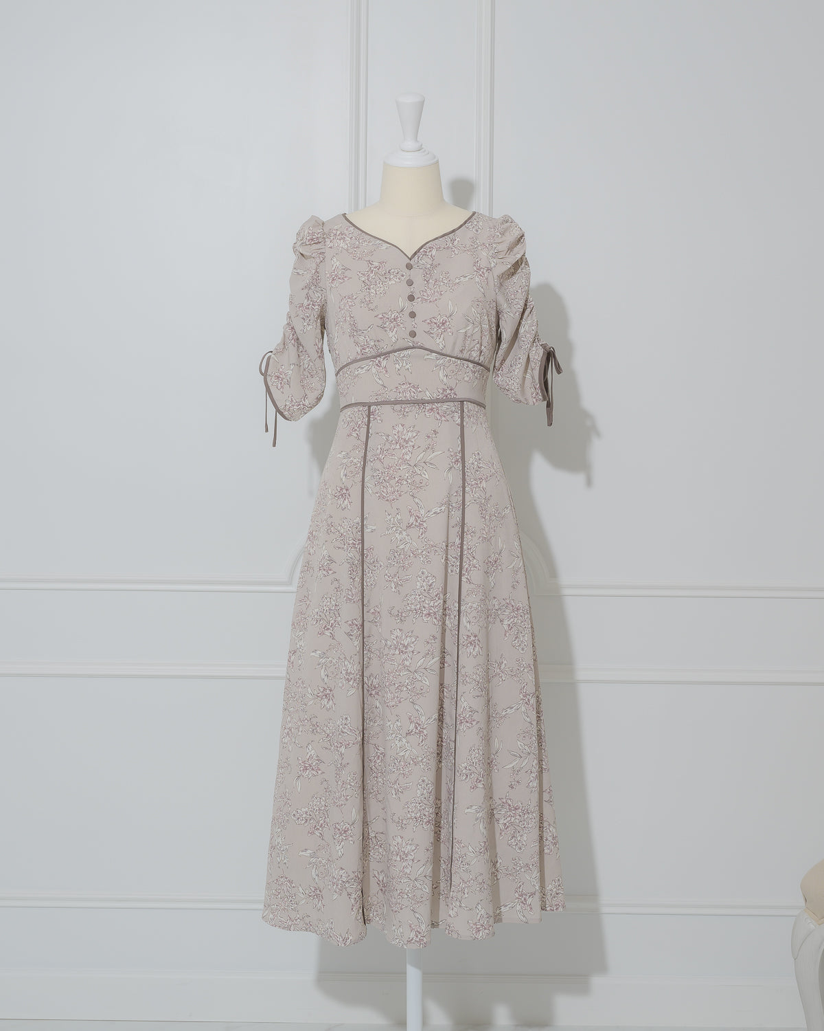 カラー:ピンクベージュ×モカ