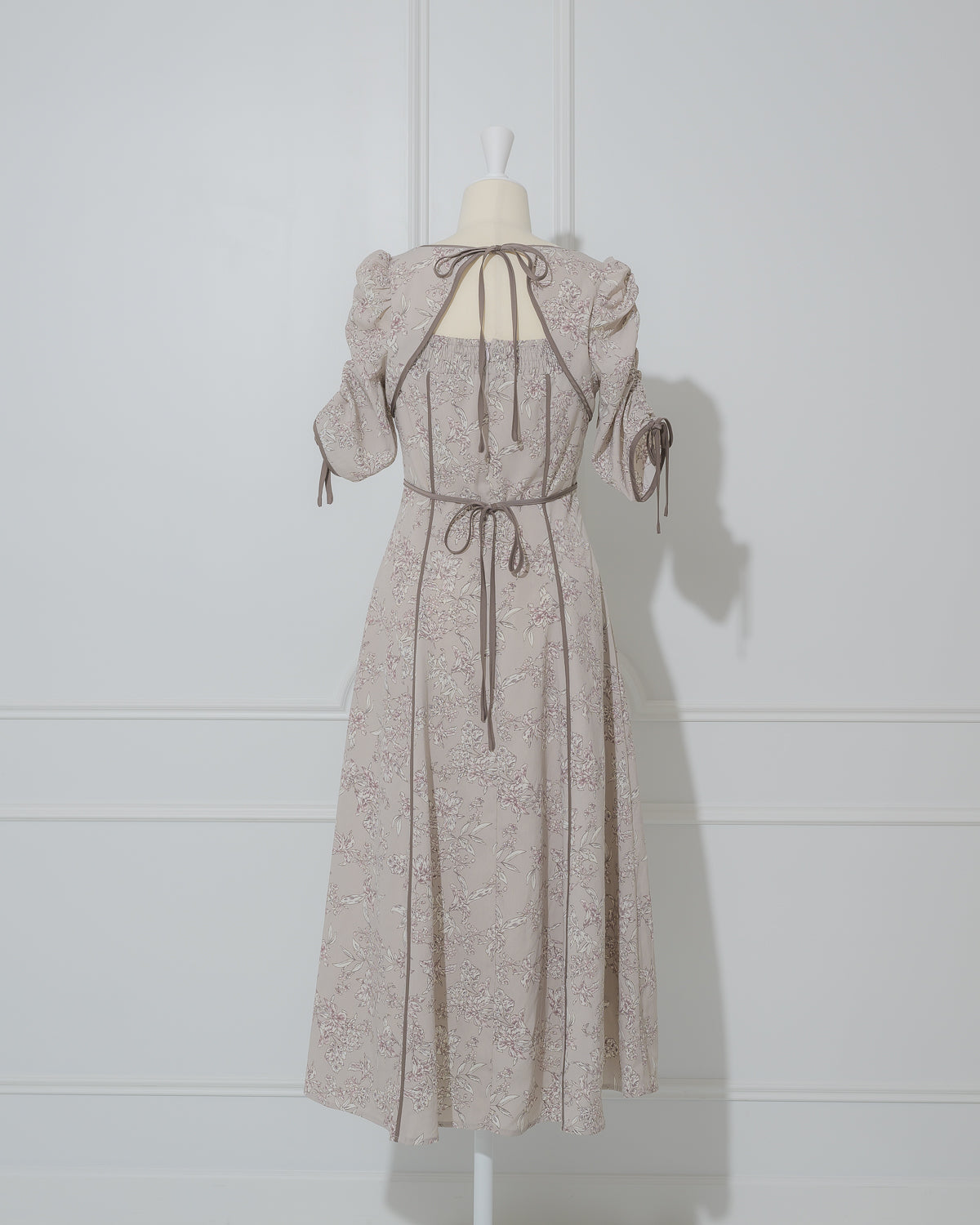 トワルドジュイパイピングロングワンピース