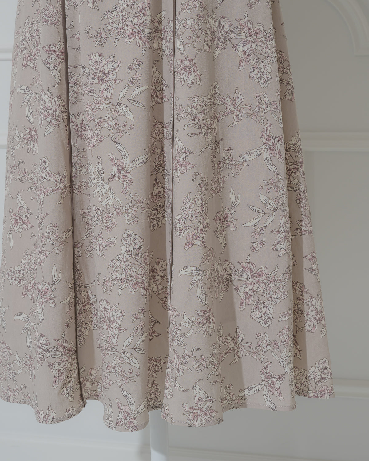 トワルドジュイパイピングロングワンピース