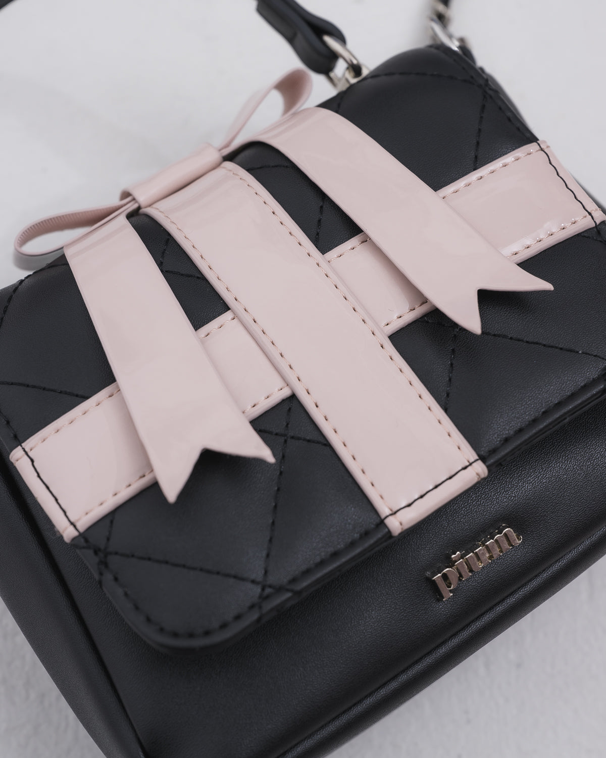 プレゼントリボンキルティングミニバッグ