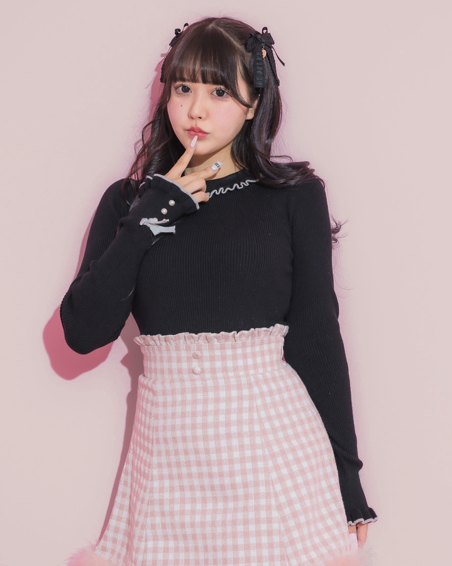 モデル身長:157cm/着用カラー:ブラック