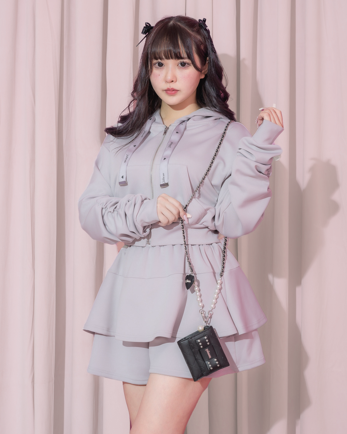 カラー:ブラック