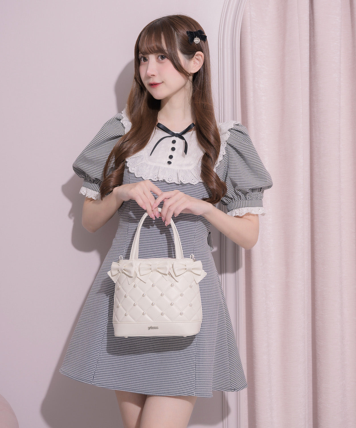 カラー：アイボリー