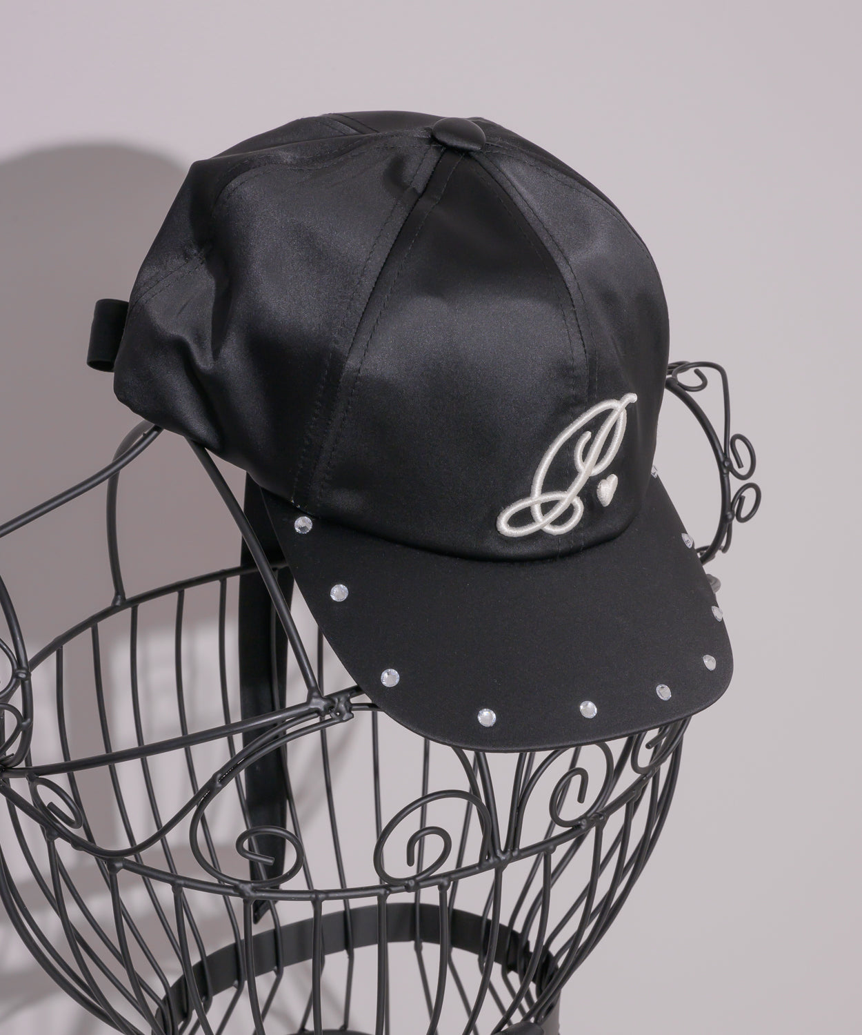 カラー:ブラック