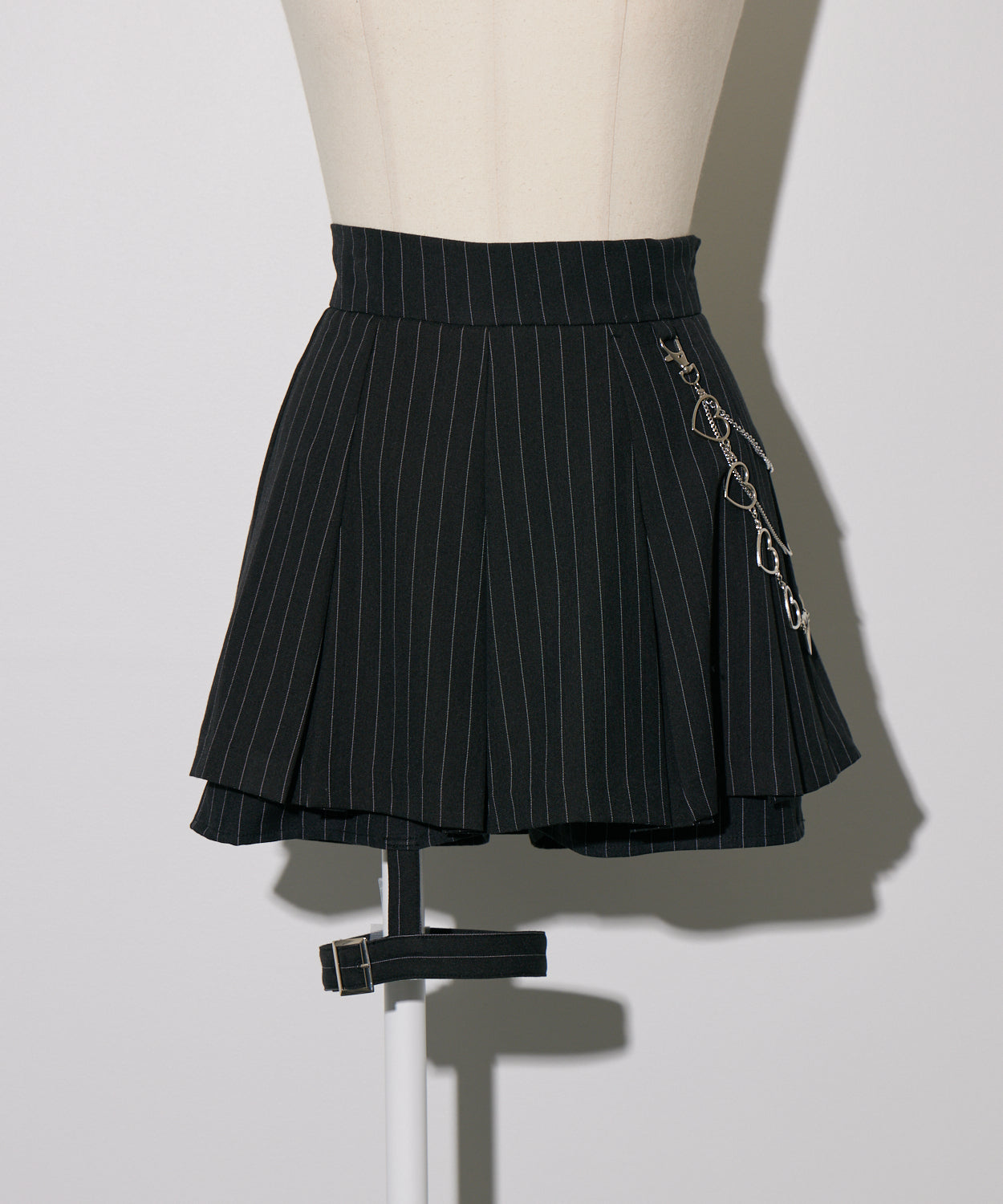 カラー:ブラック