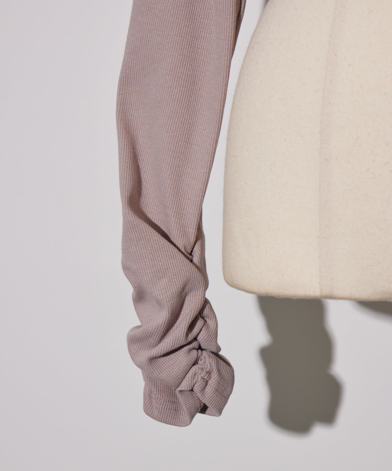 フロントファスナーチョーカートップス