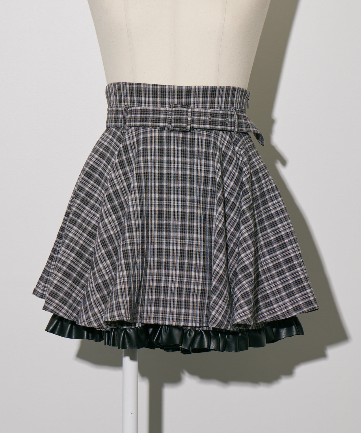 カラー:ブラックチェック