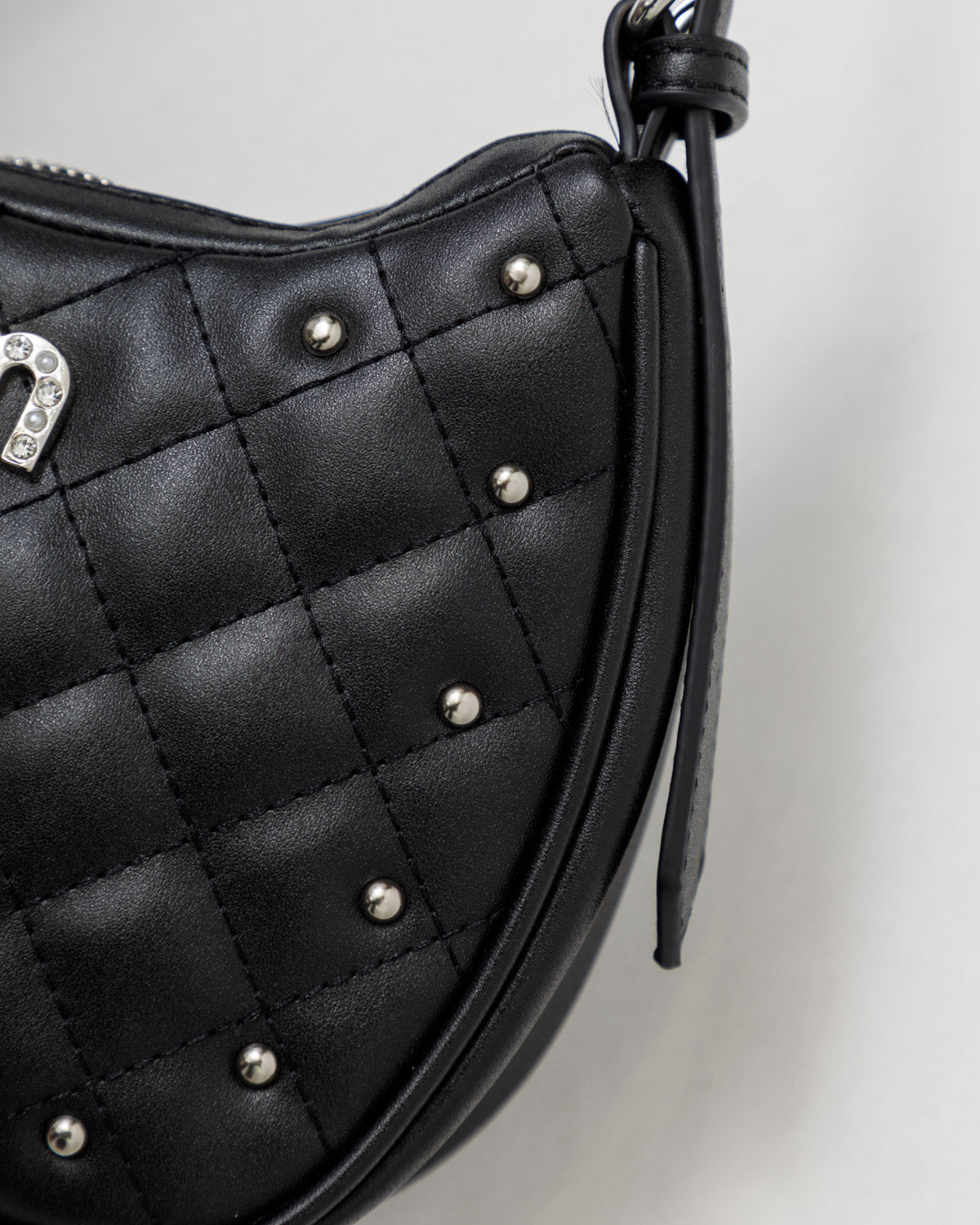 2wayキルティングスタッズミニバッグ