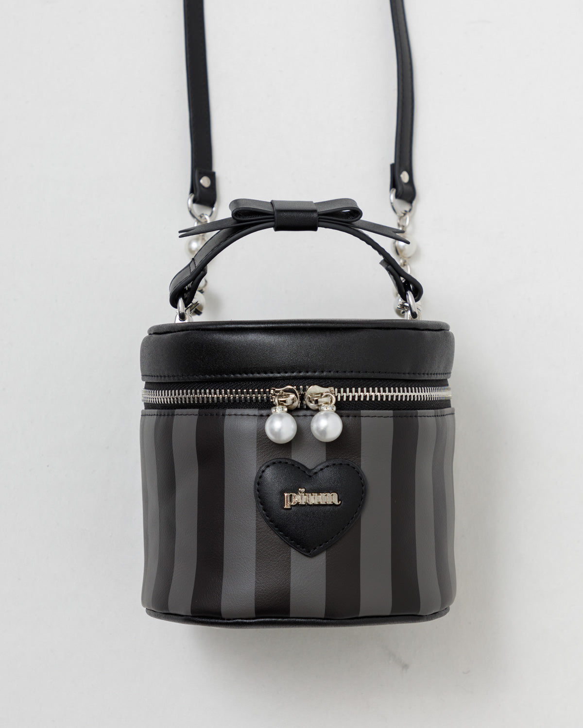 カラー:グレー×ブラック