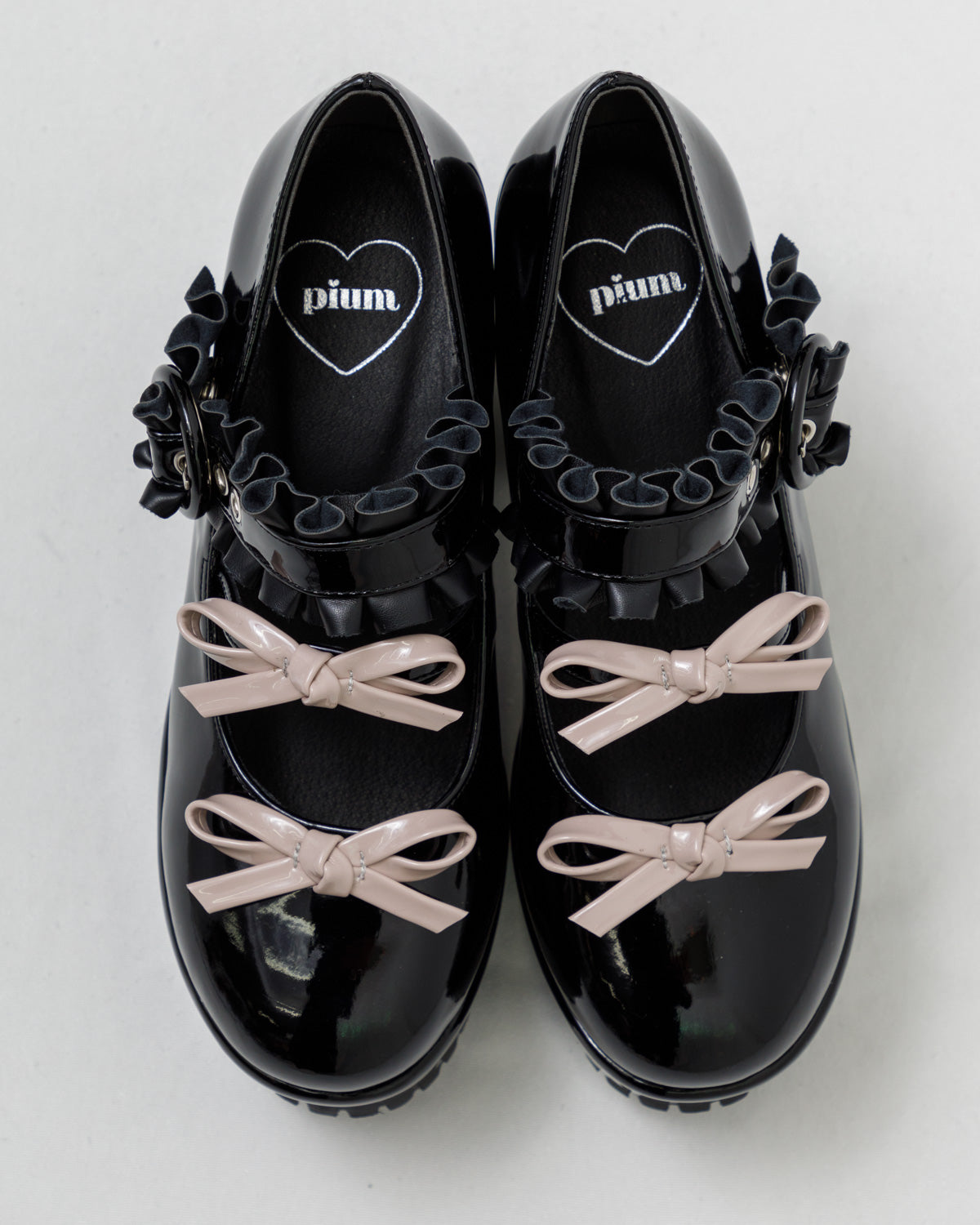 ダブルリボンエナメルパンプス