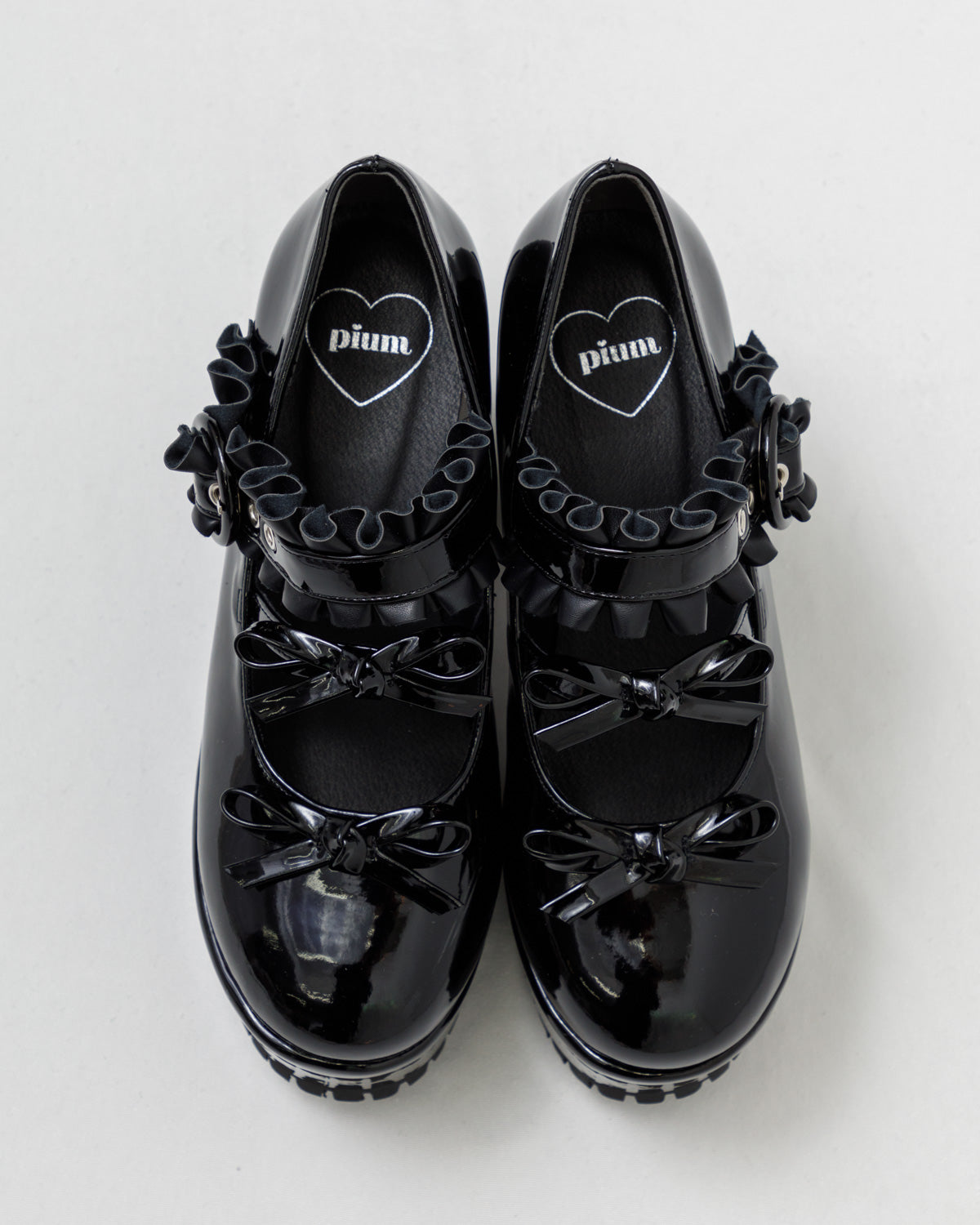 ダブルリボンエナメルパンプス