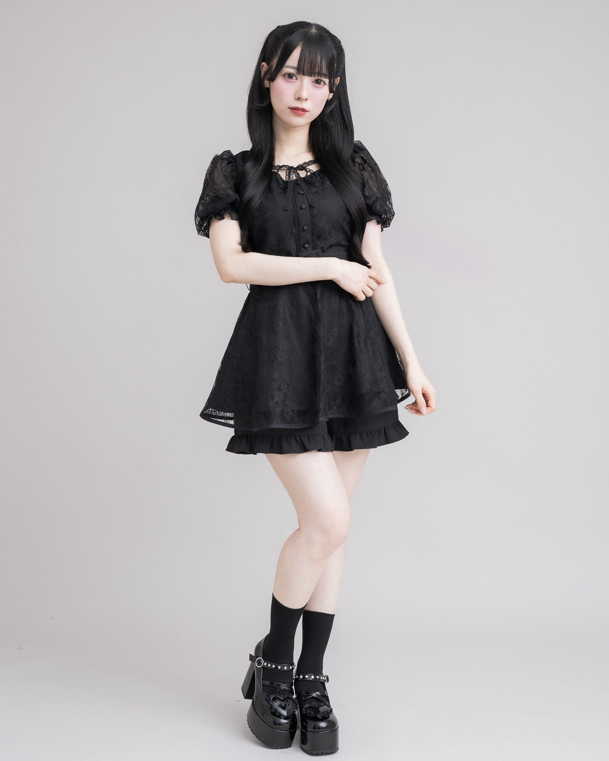 モデル身長:155cm/着用カラー:ブラック