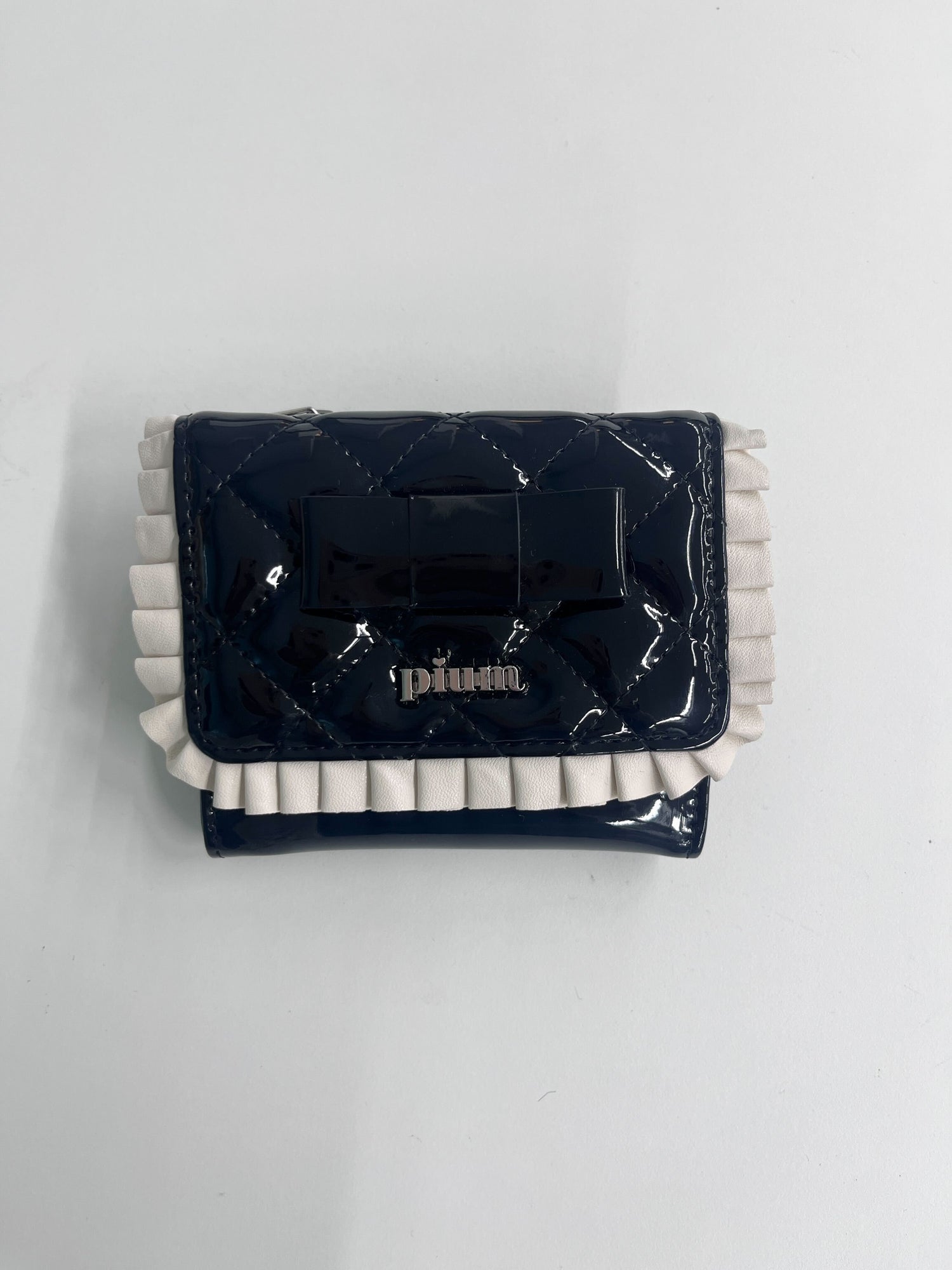 カラー:ブラック