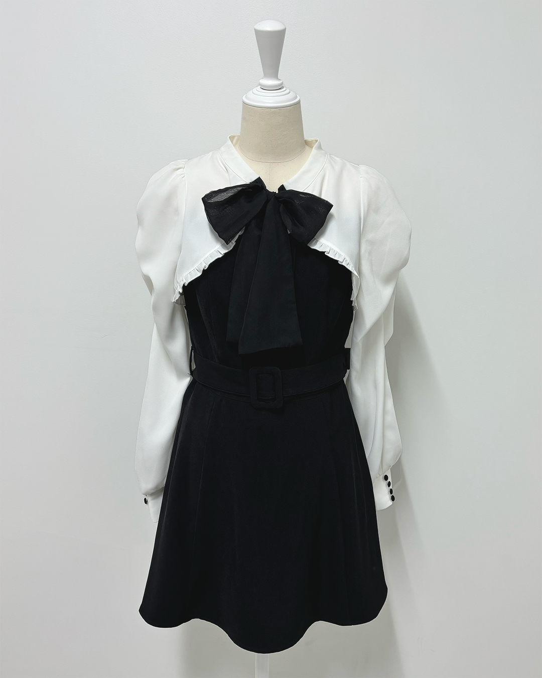 カラー:ブラック