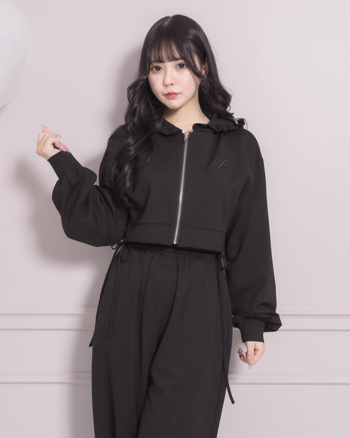 モデル身長:157cm/着用カラー:ブラック