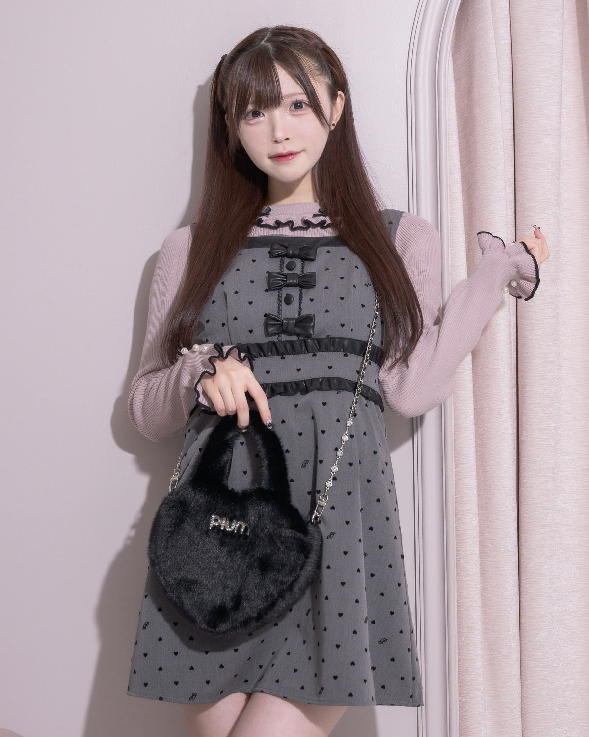 カラー:ブラック