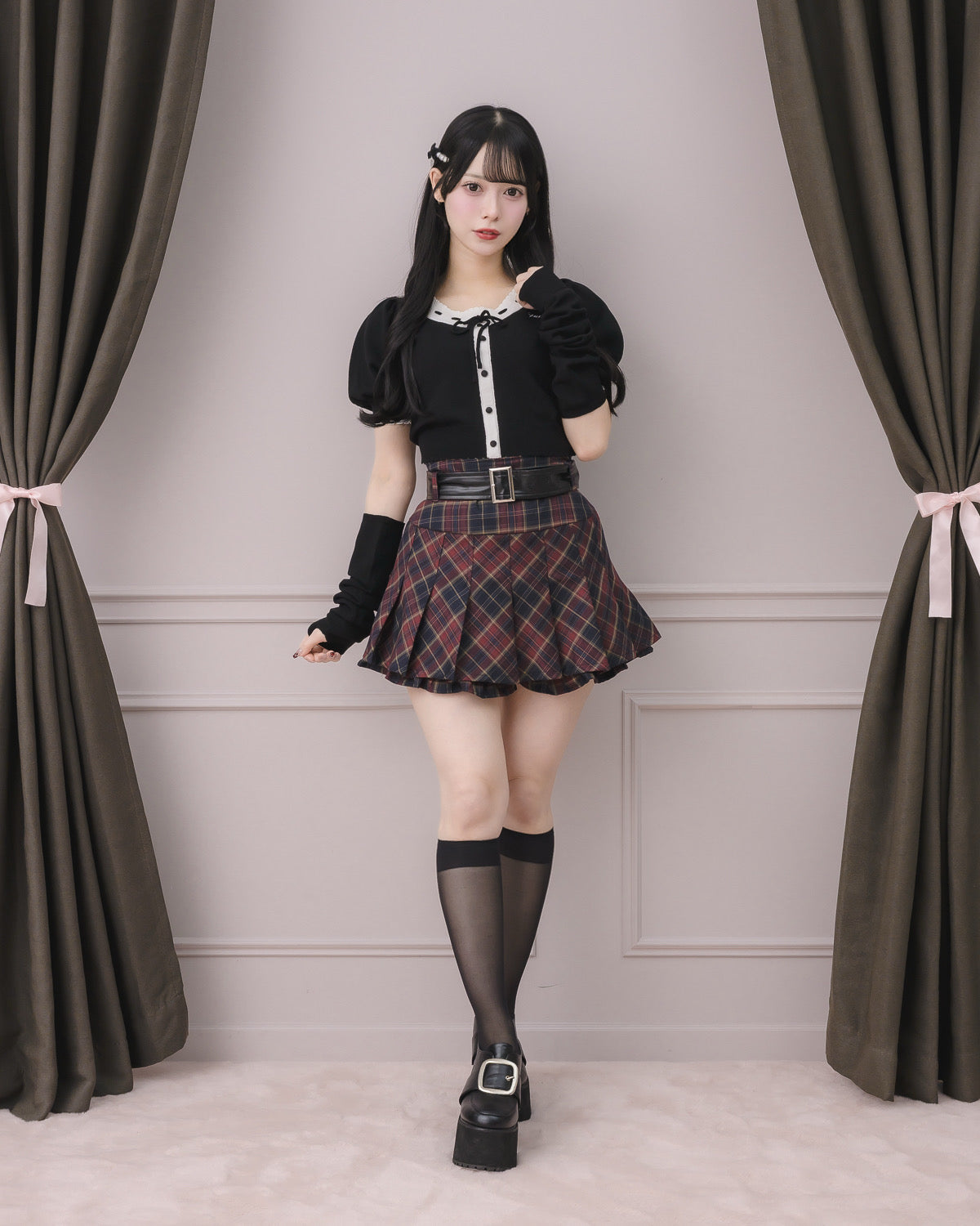 モデル身長：155cm/着用カラー:レッドチェック