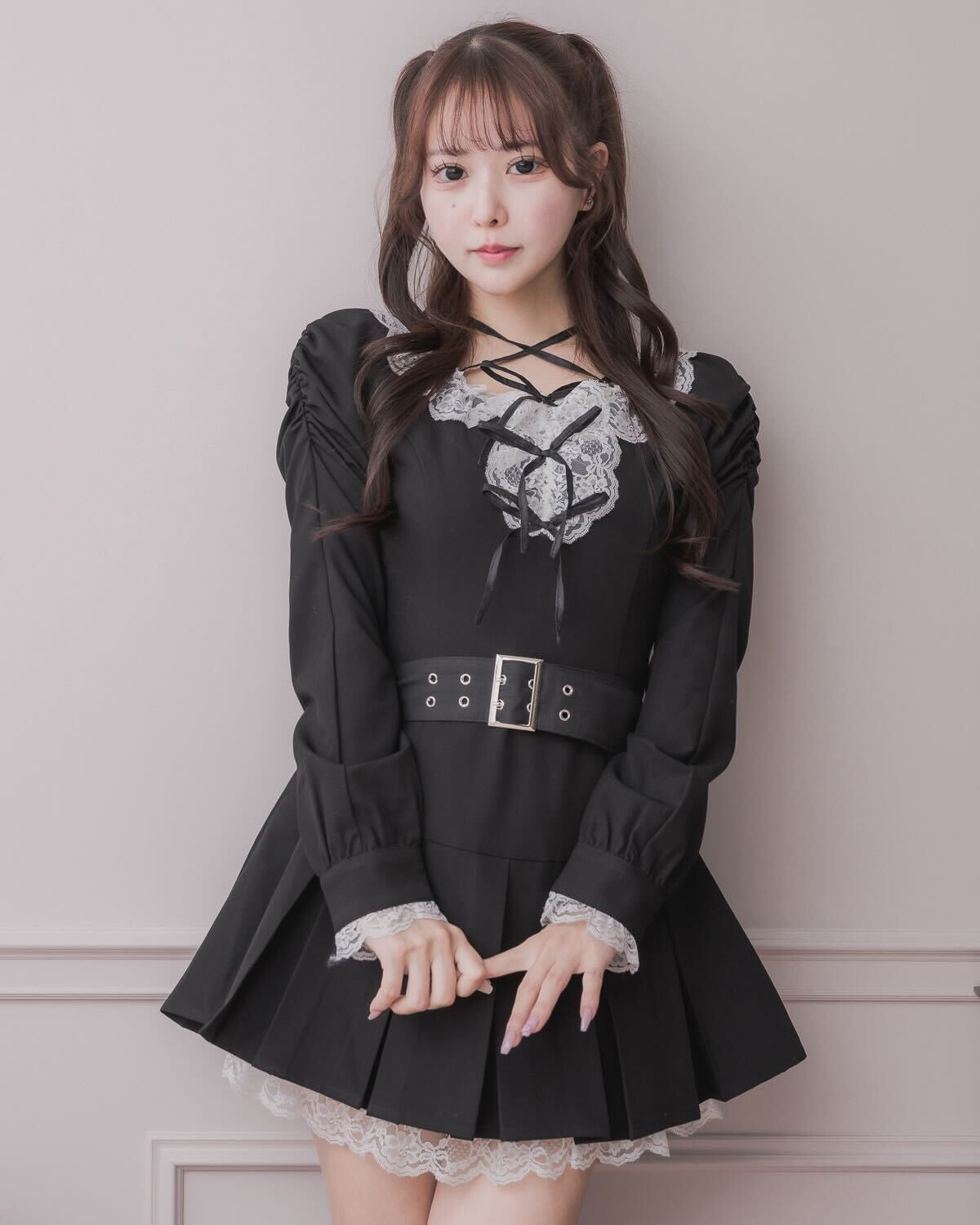 レースフリルプリーツミニワンピース